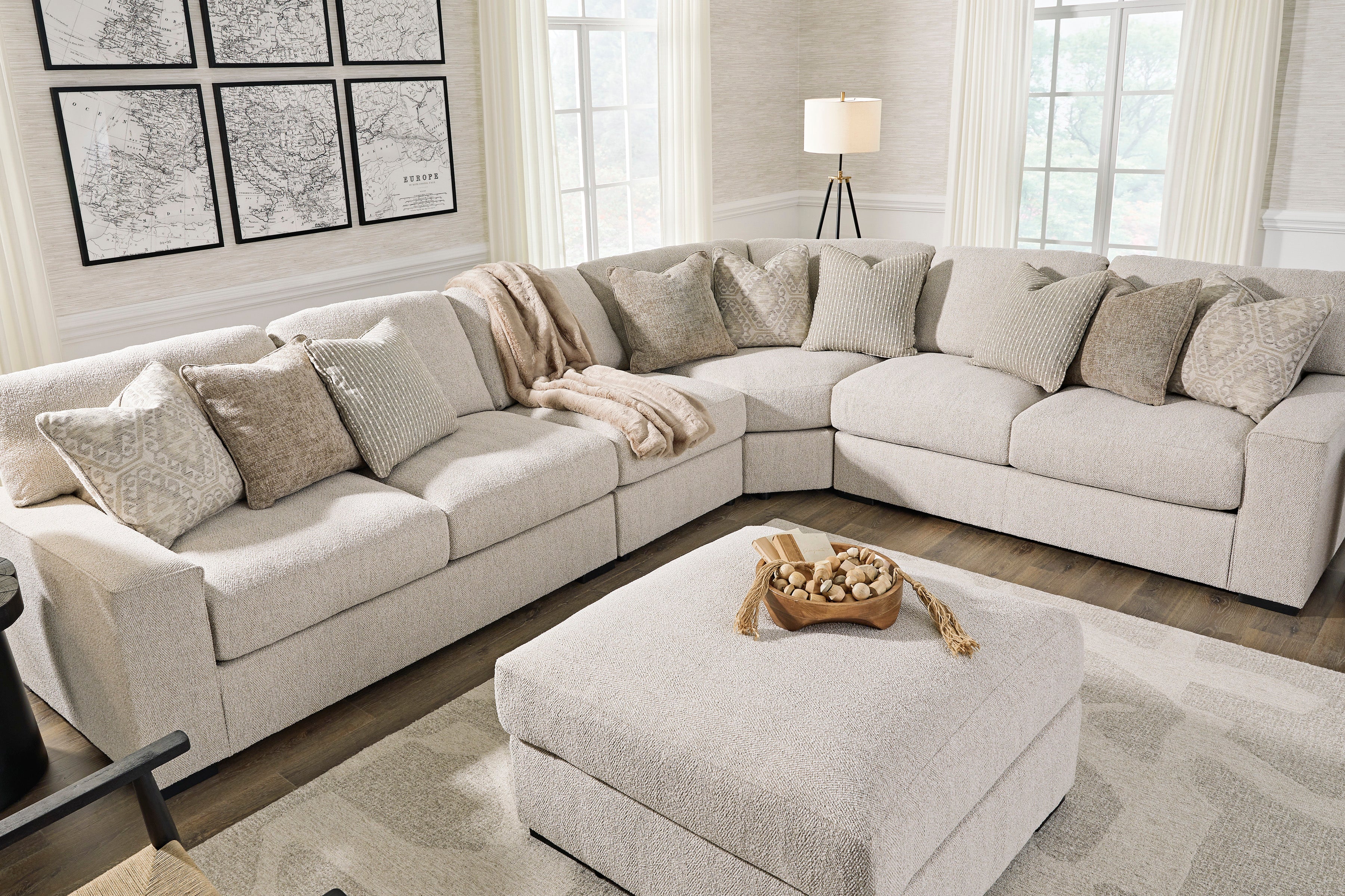 Balltyton 4 piece Sectional Sofa Set - Image 10