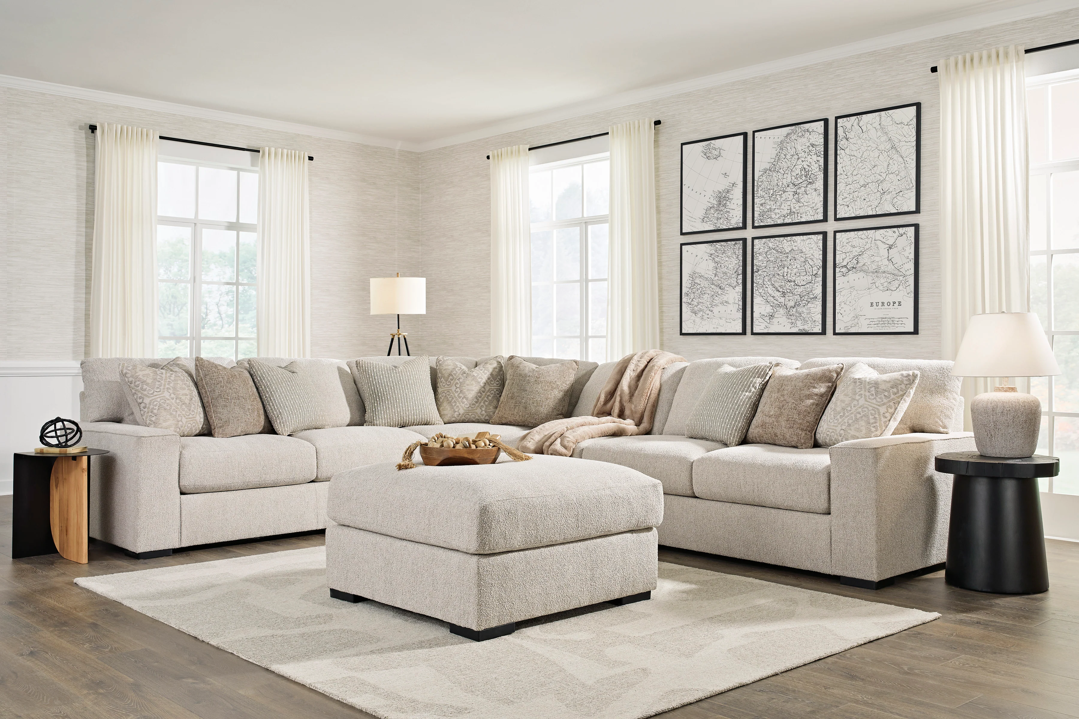 Balltyton 4 piece Sectional Sofa Set - Image 12
