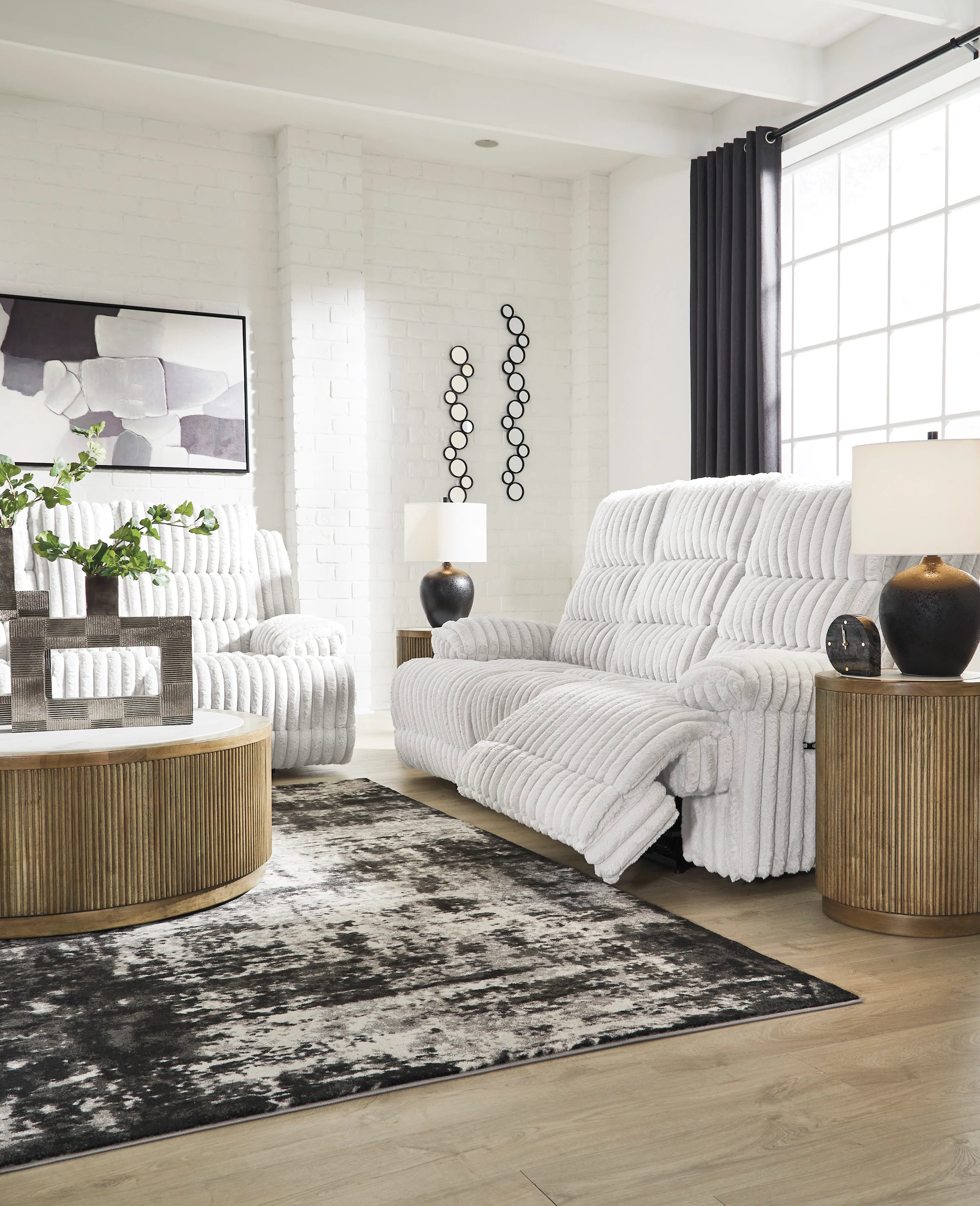 Technique Rec Pwr Sofa With Drop Down Table - Image 10