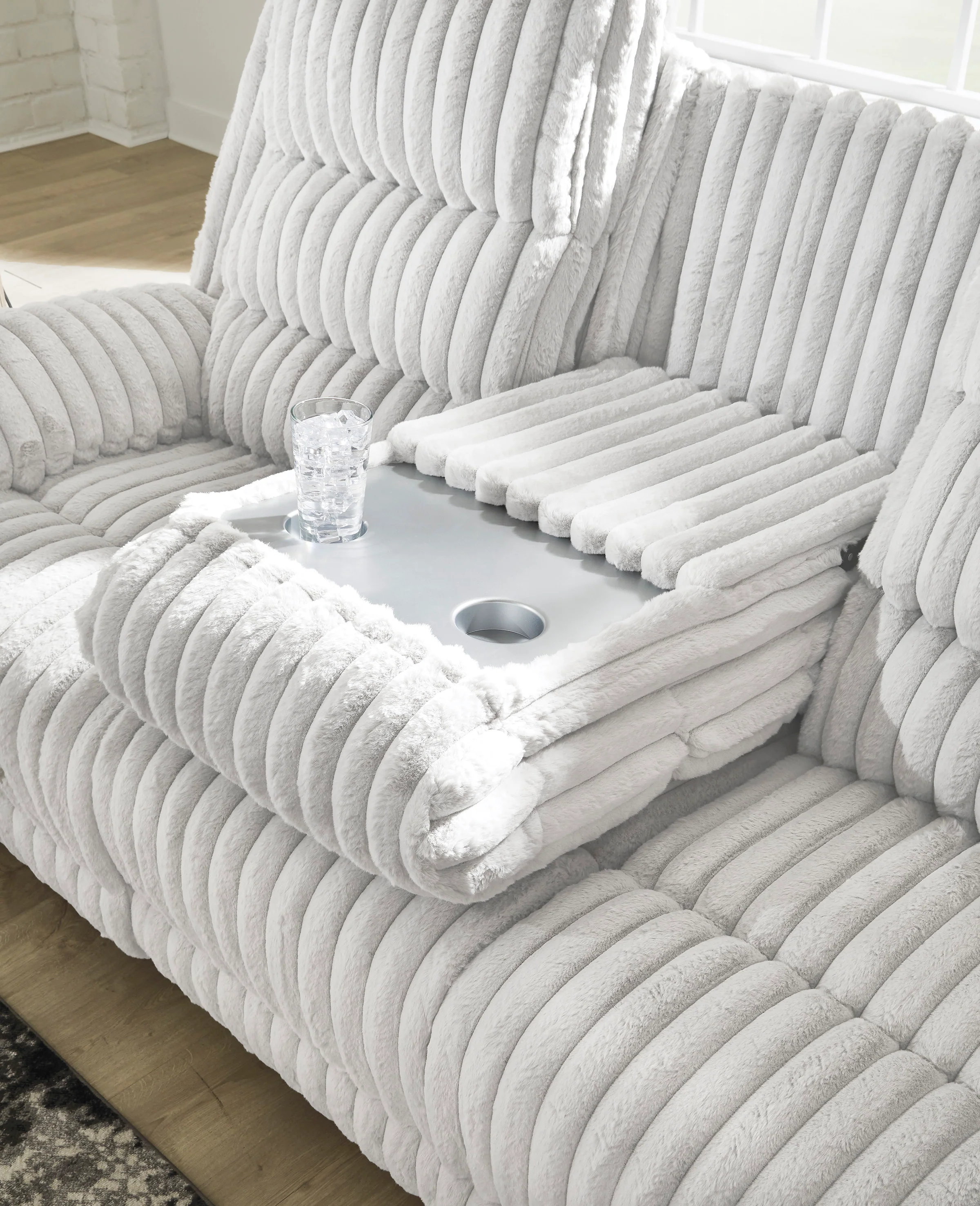 Technique Rec Pwr Sofa With Drop Down Table - Image 7