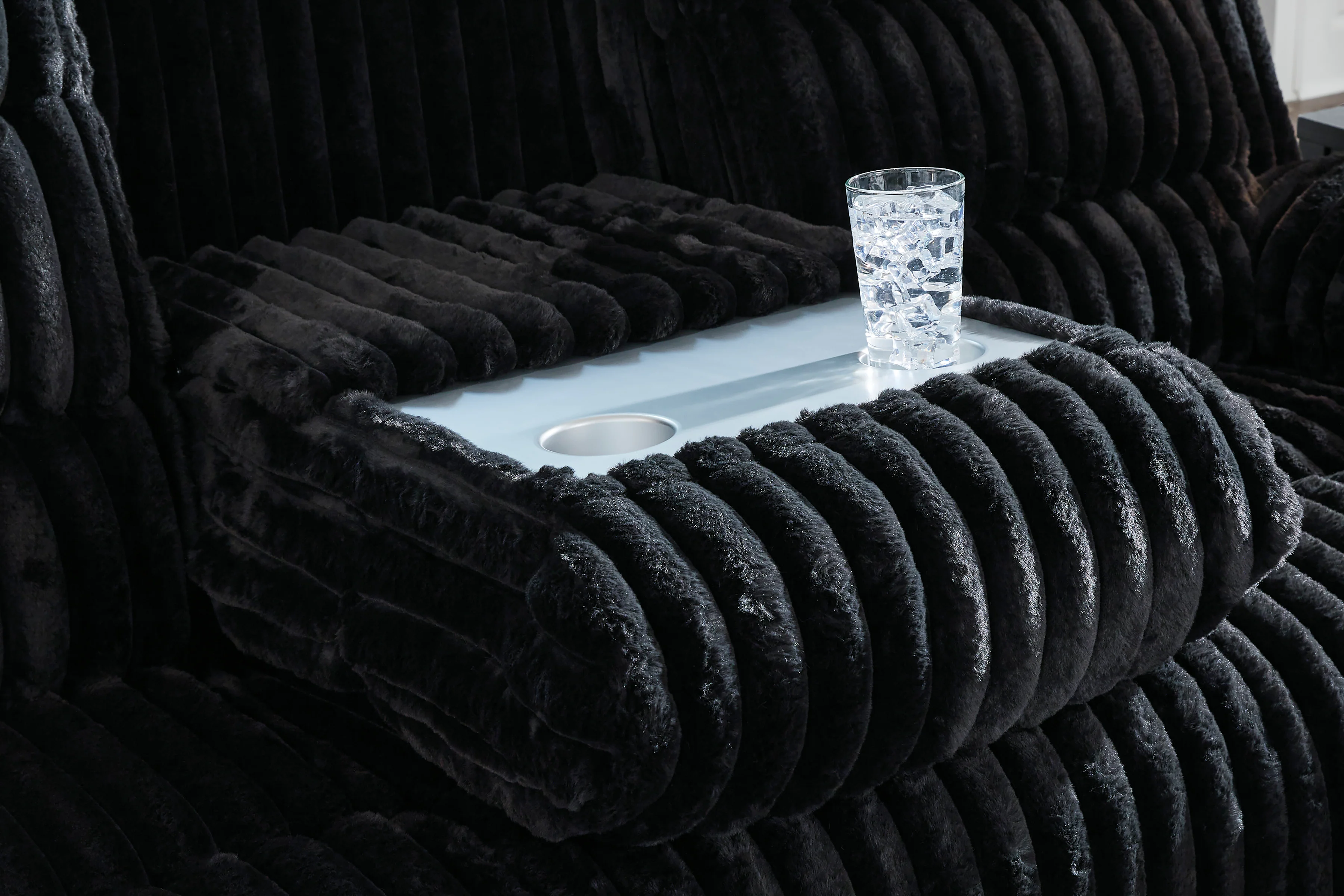 Technique Rec Pwr Sofa With Drop Down Table - Image 6