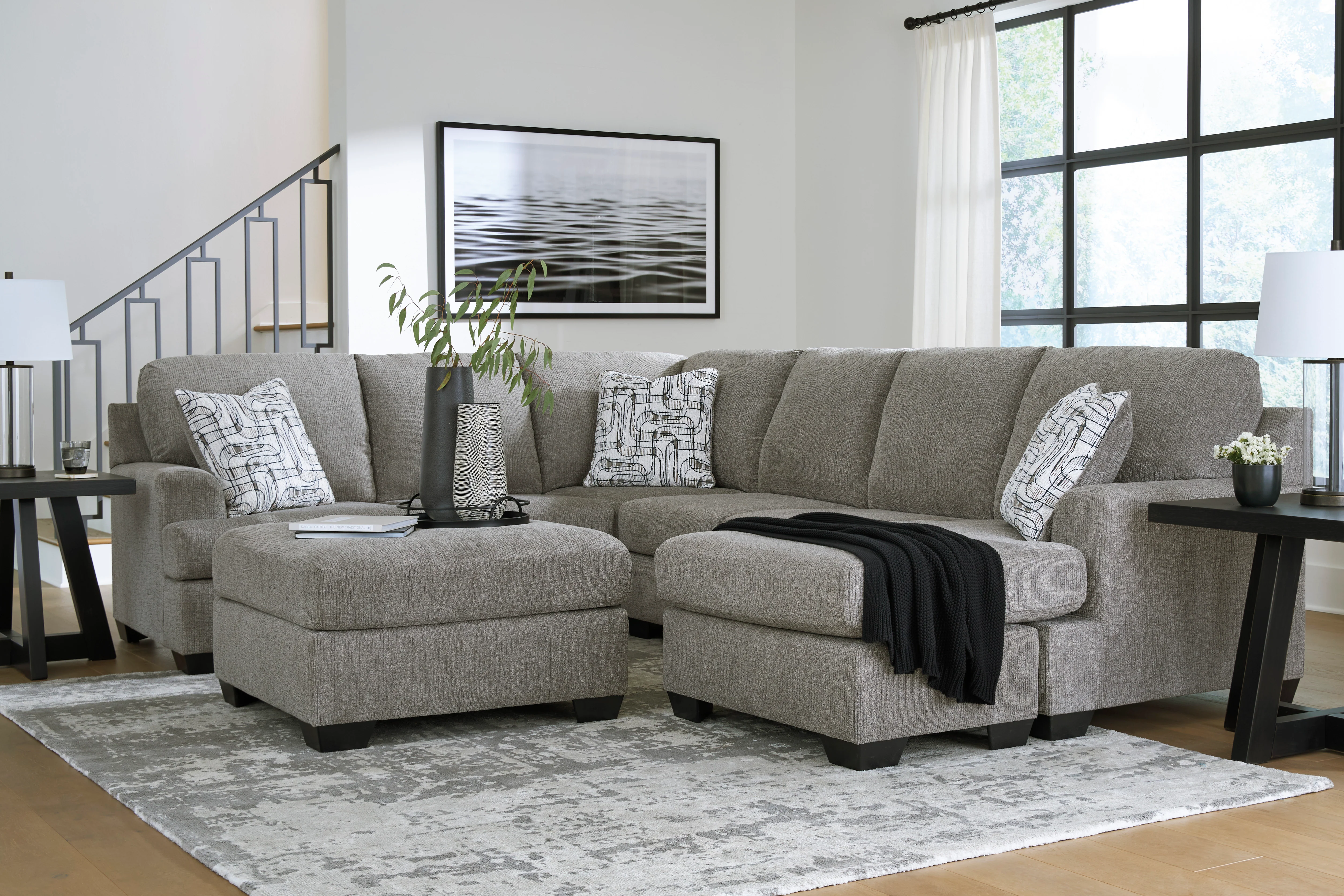 Erinsburg 2 Piece sectional - Image 6