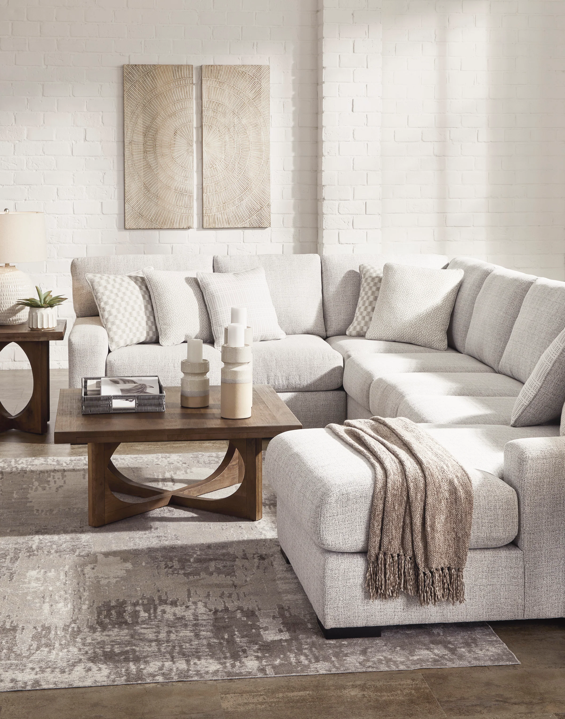Larce 5-piece sectional Sofa Set - Image 8