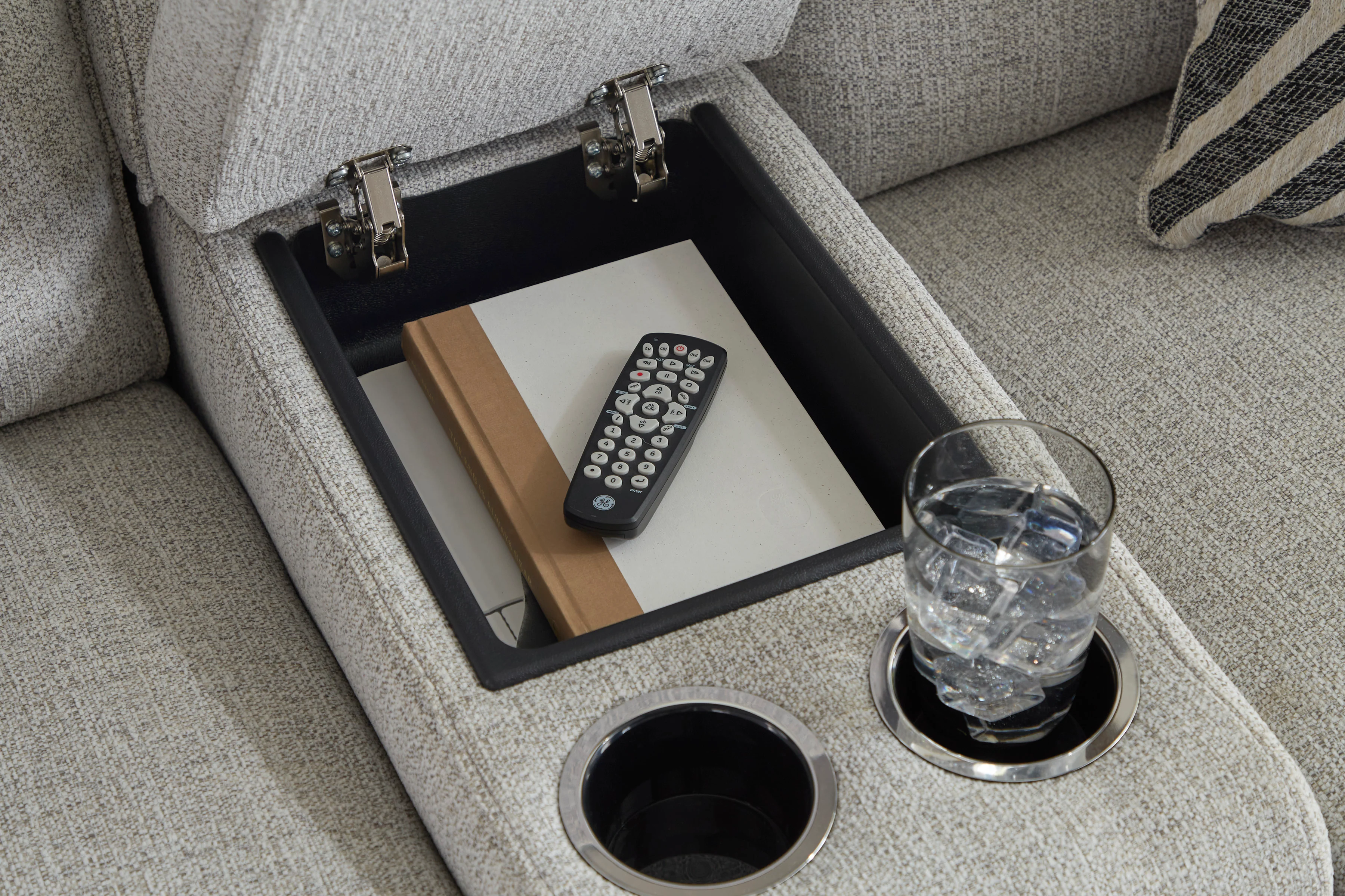 Jasperson Sofa Set (3+2+1) - Image 20