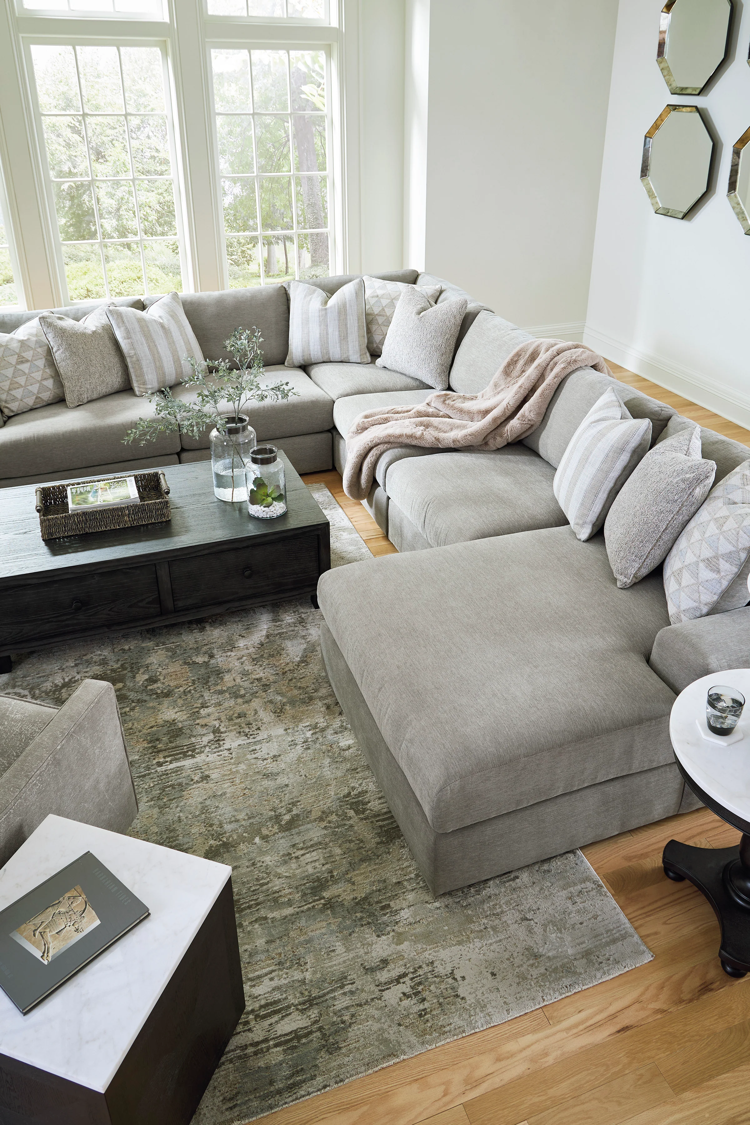 Avaliyah 6 piece sectional Sofa Set - Image 8