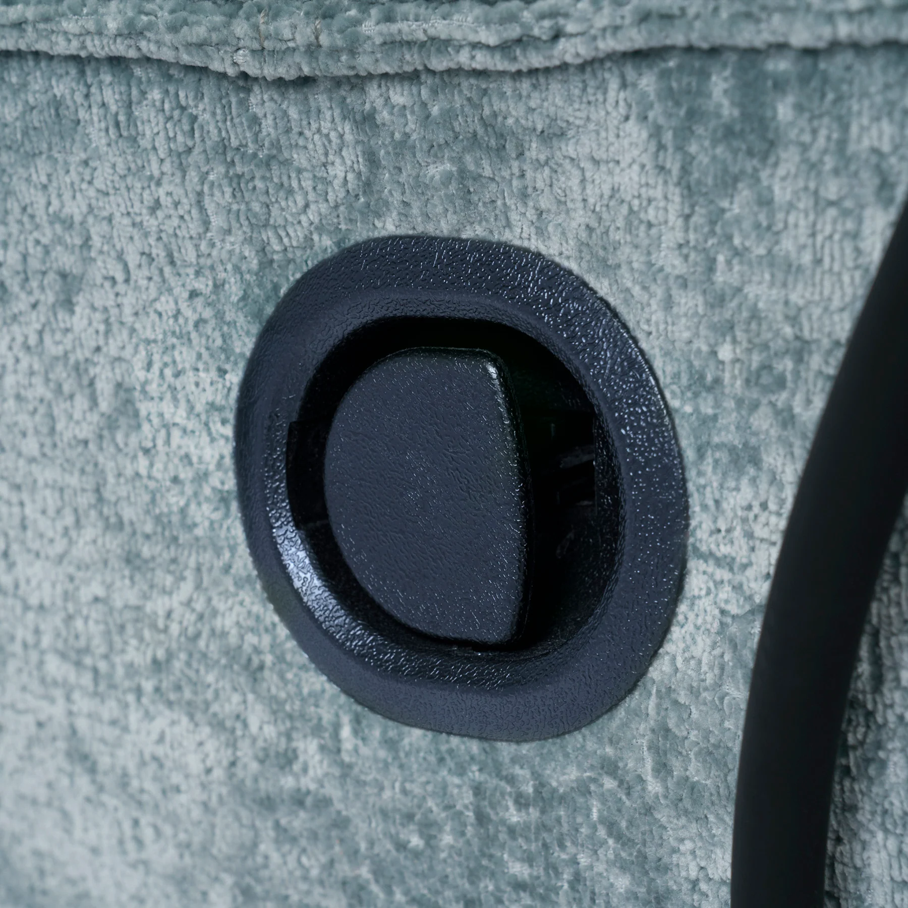 Burlyton Zero Wall Recliner - Image 6