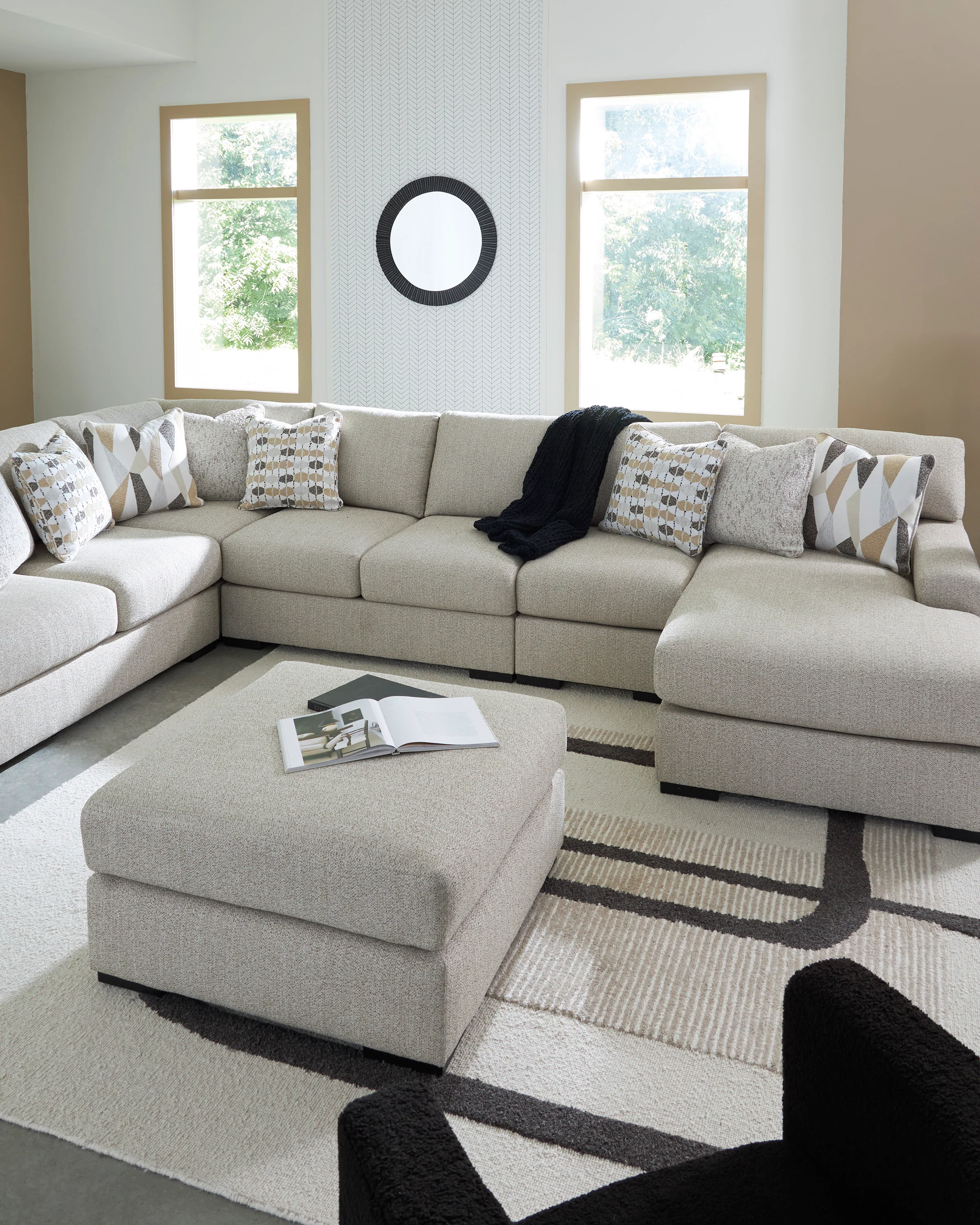 Laurelgrove 5-piece Sectional Sofa Set - Image 3