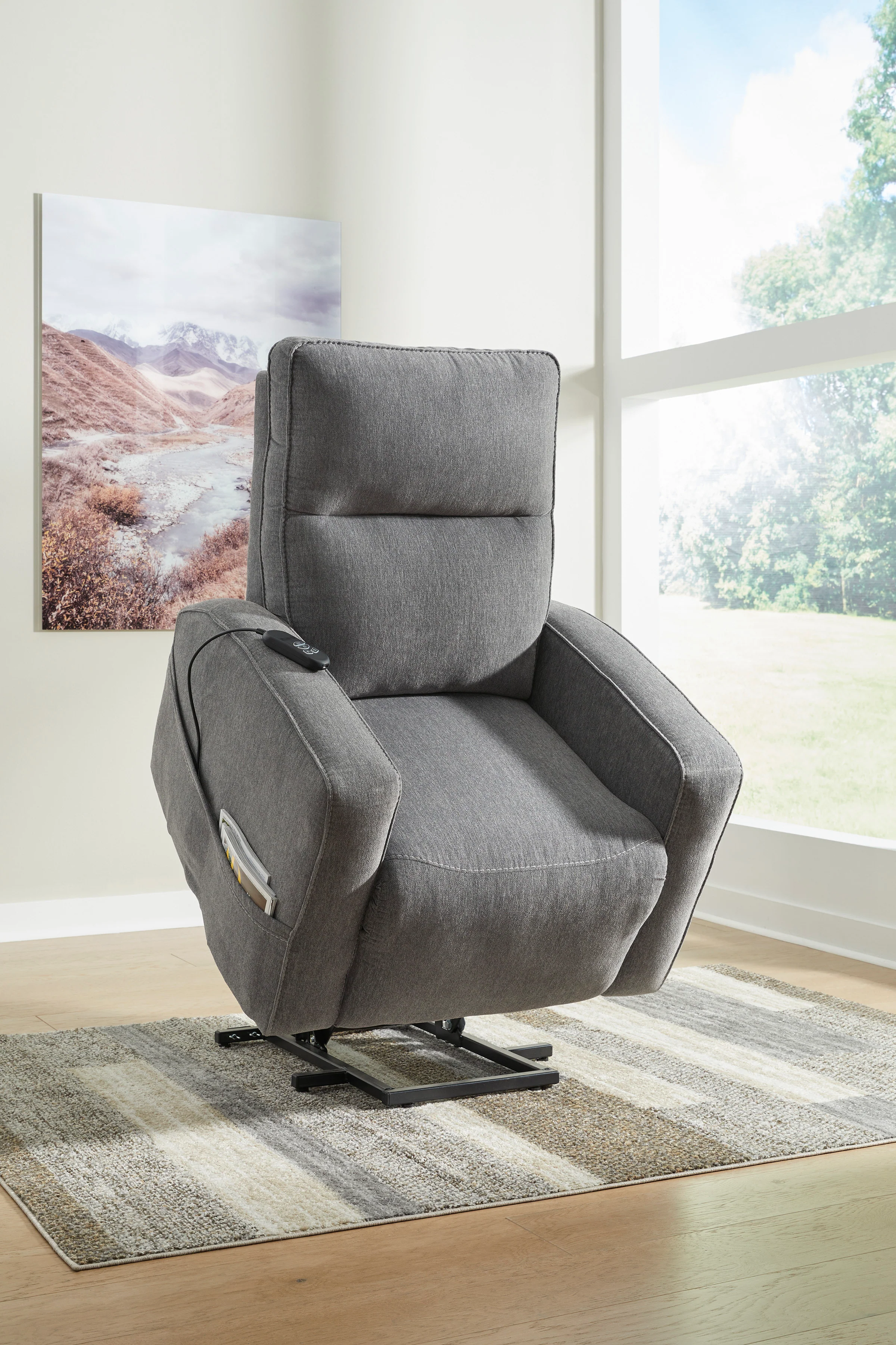 Starganza Power Lift Recliner - Image 7