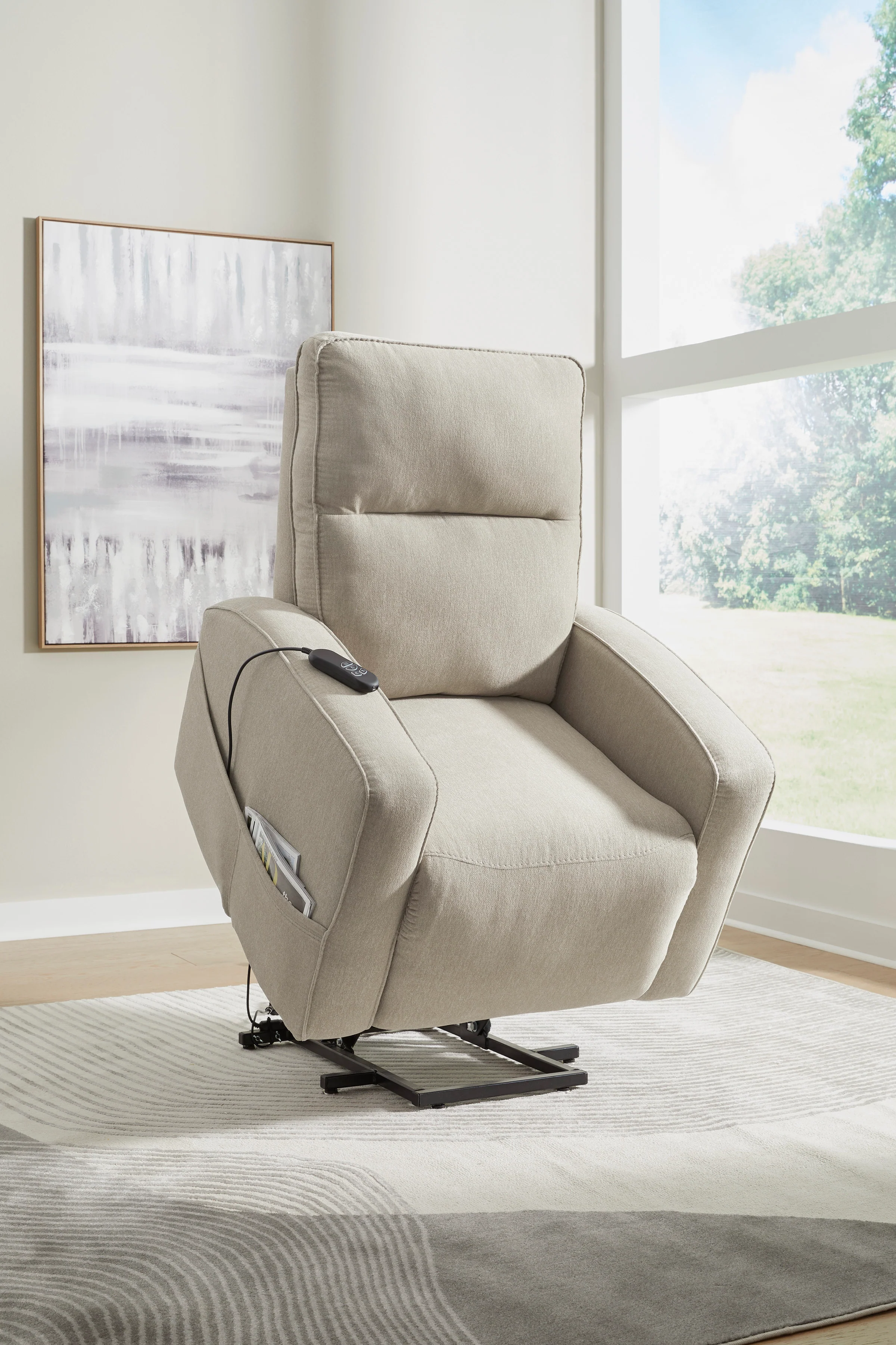 Starganza Power Lift Recliner - Image 5
