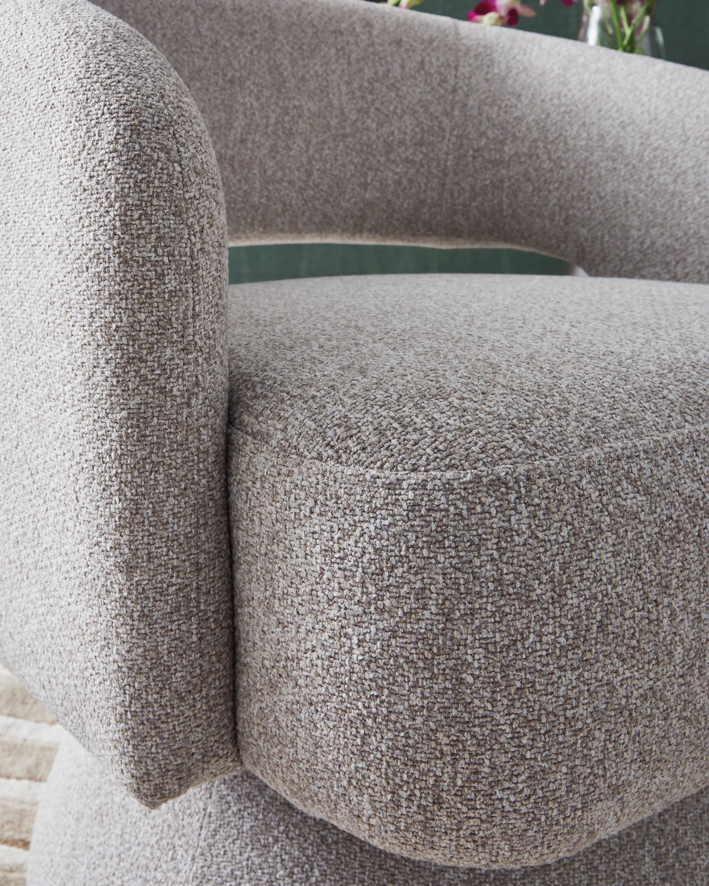 Nashkins Swivel Accent Chair - Image 4