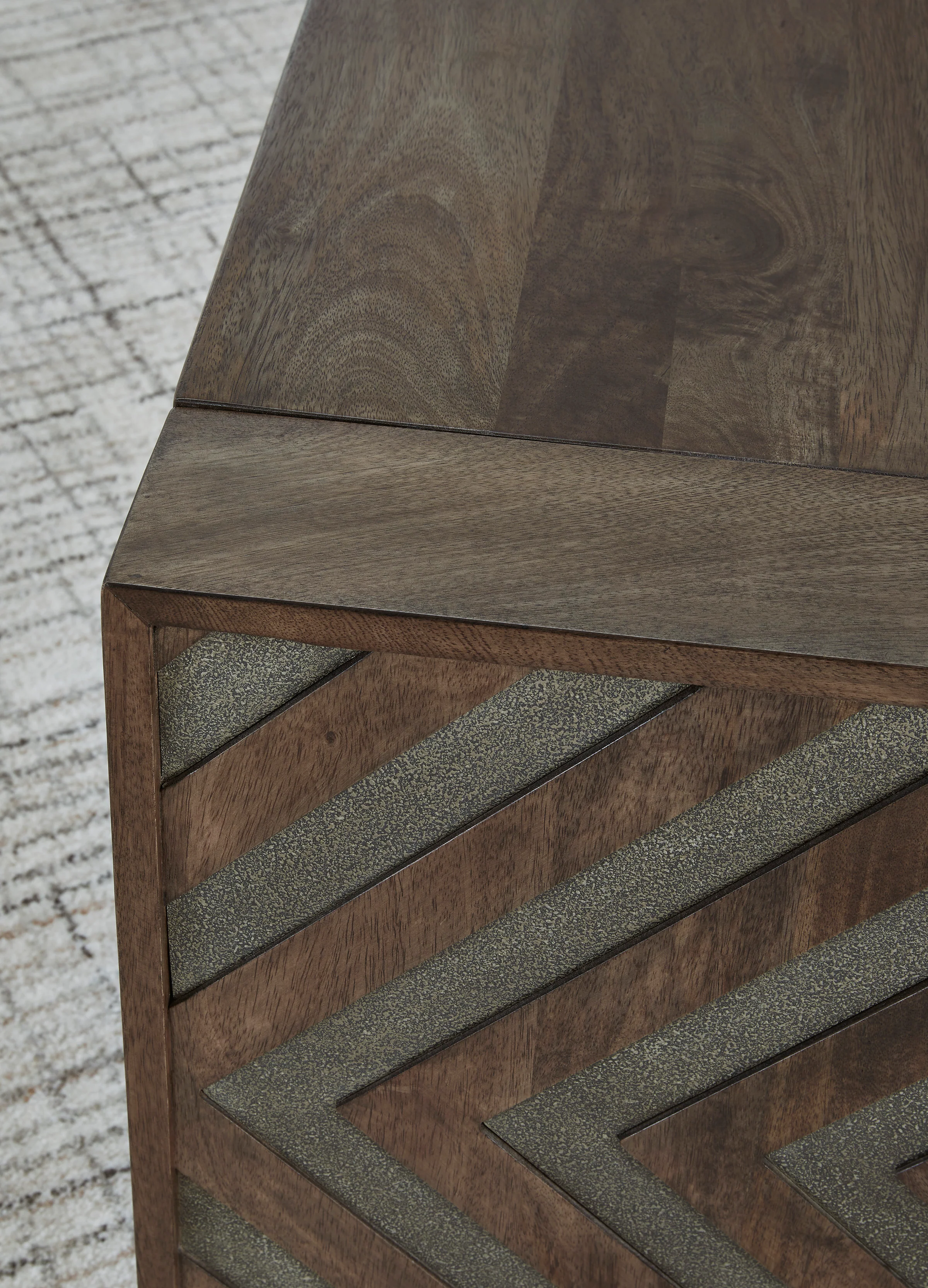 Dreggan Coffee Table Set - Image 7