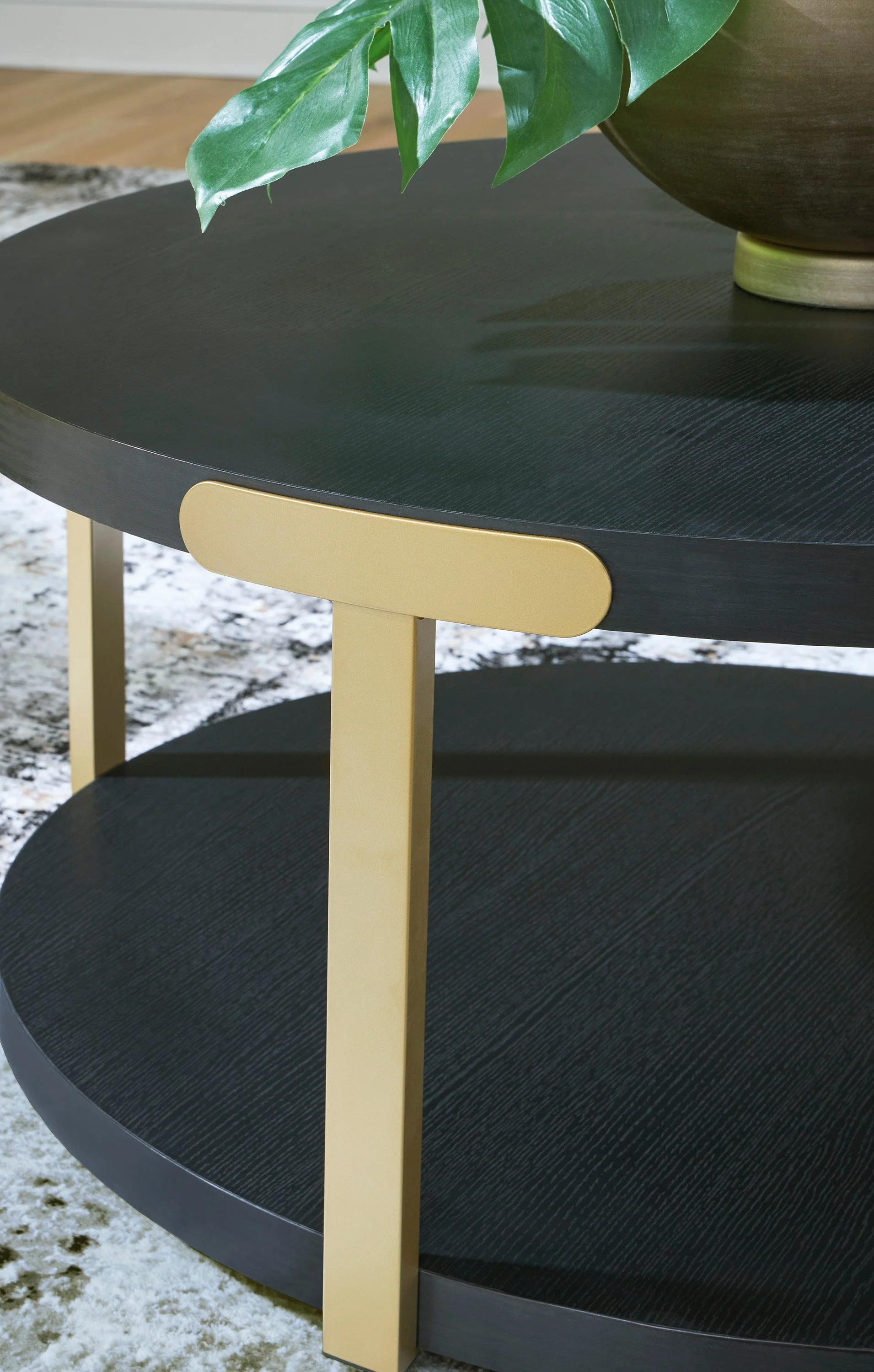 Shylore Occasional Table Set - Image 6