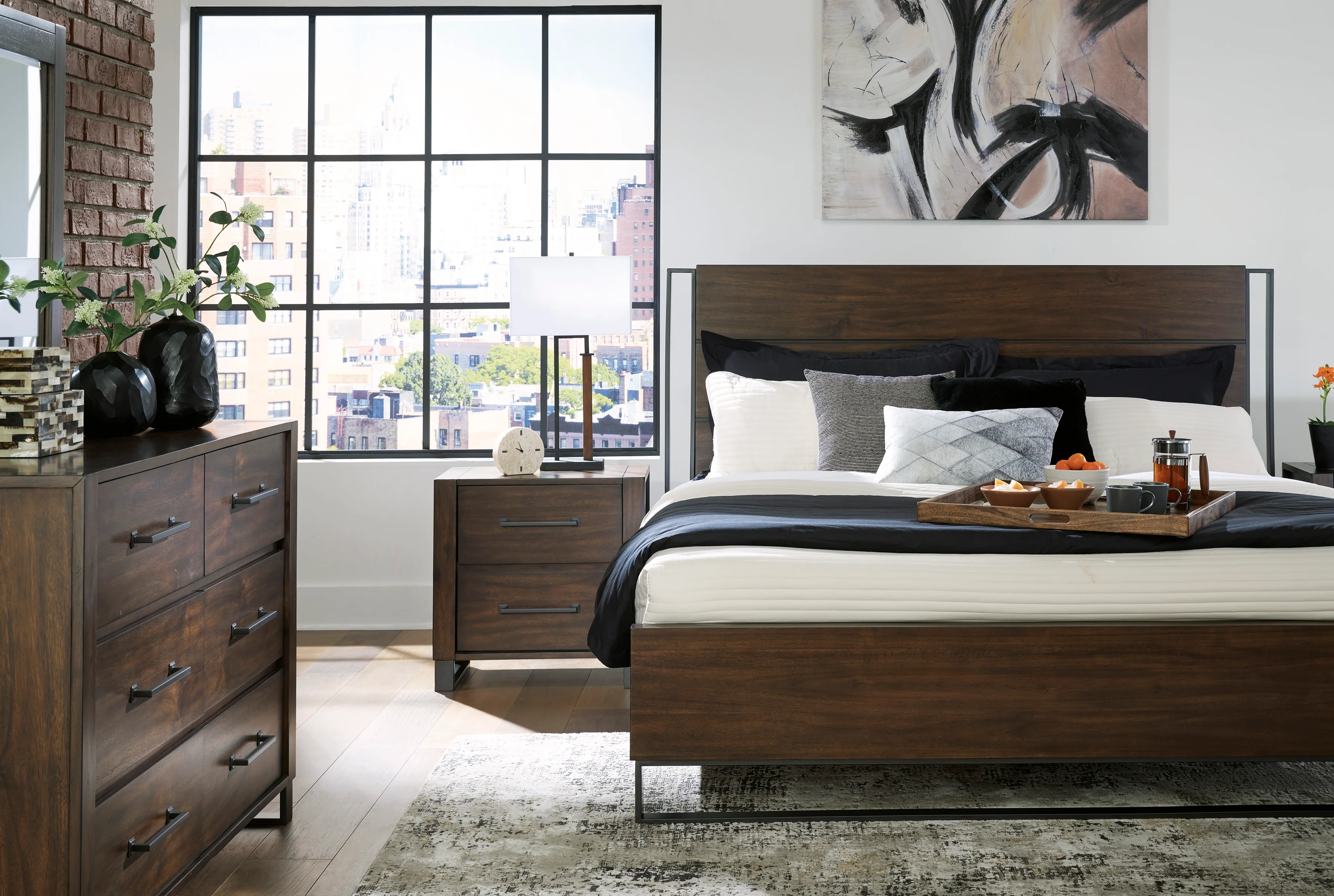 Zumbado King Panel Bed - Image 8