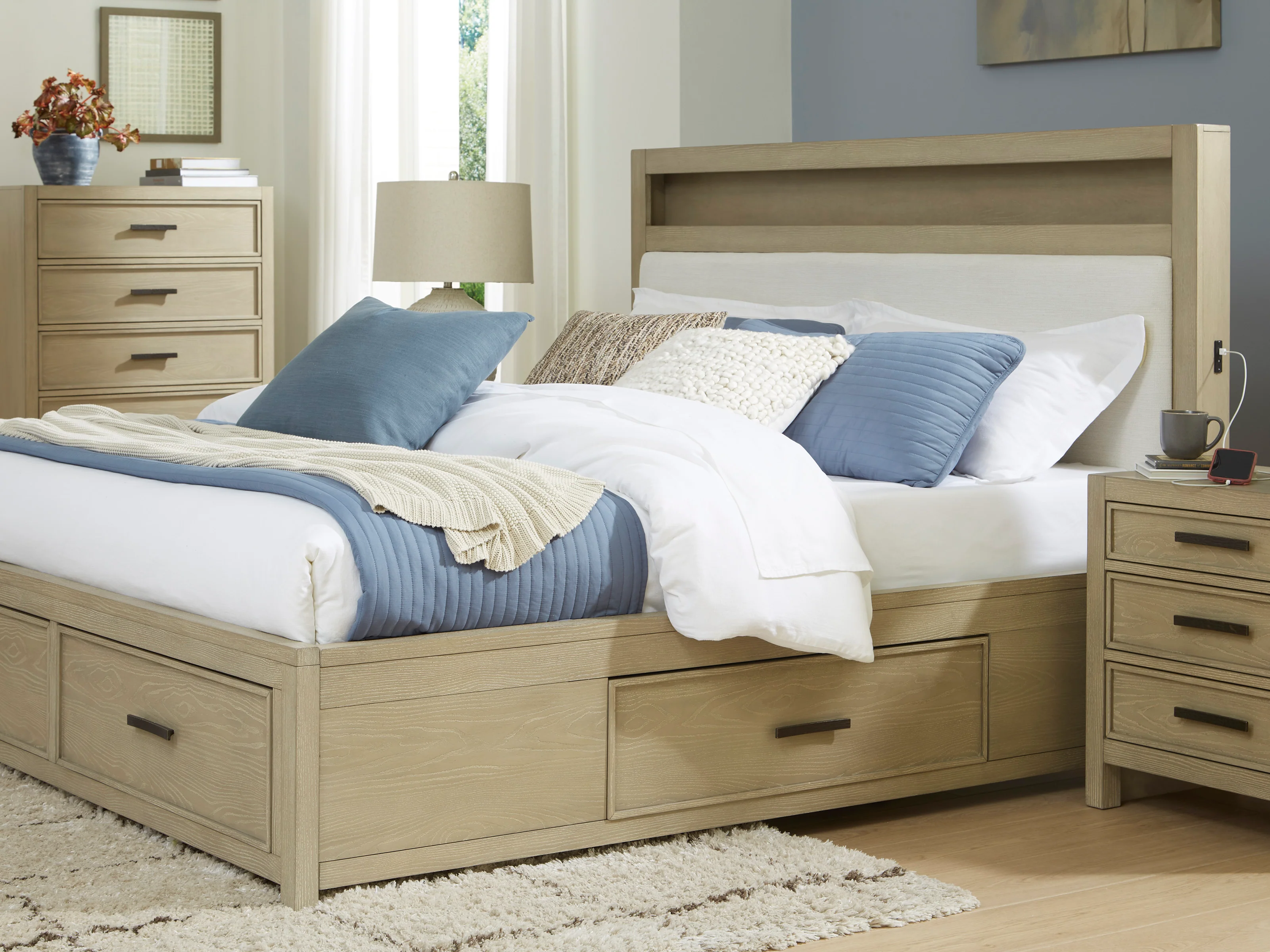 Maylee Five Drawer Chest - Image 9