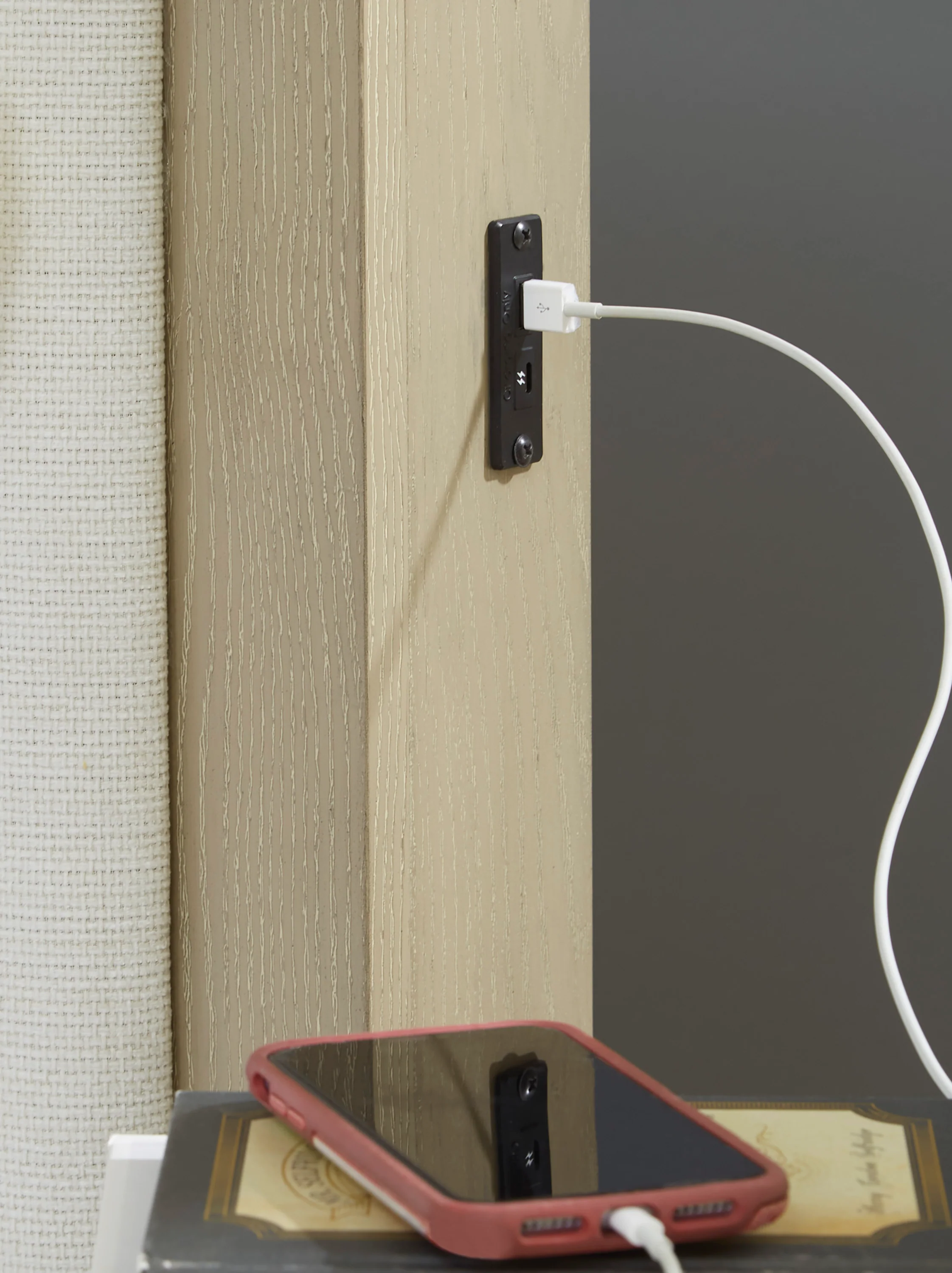 Maylee Bedroom set - Image 30