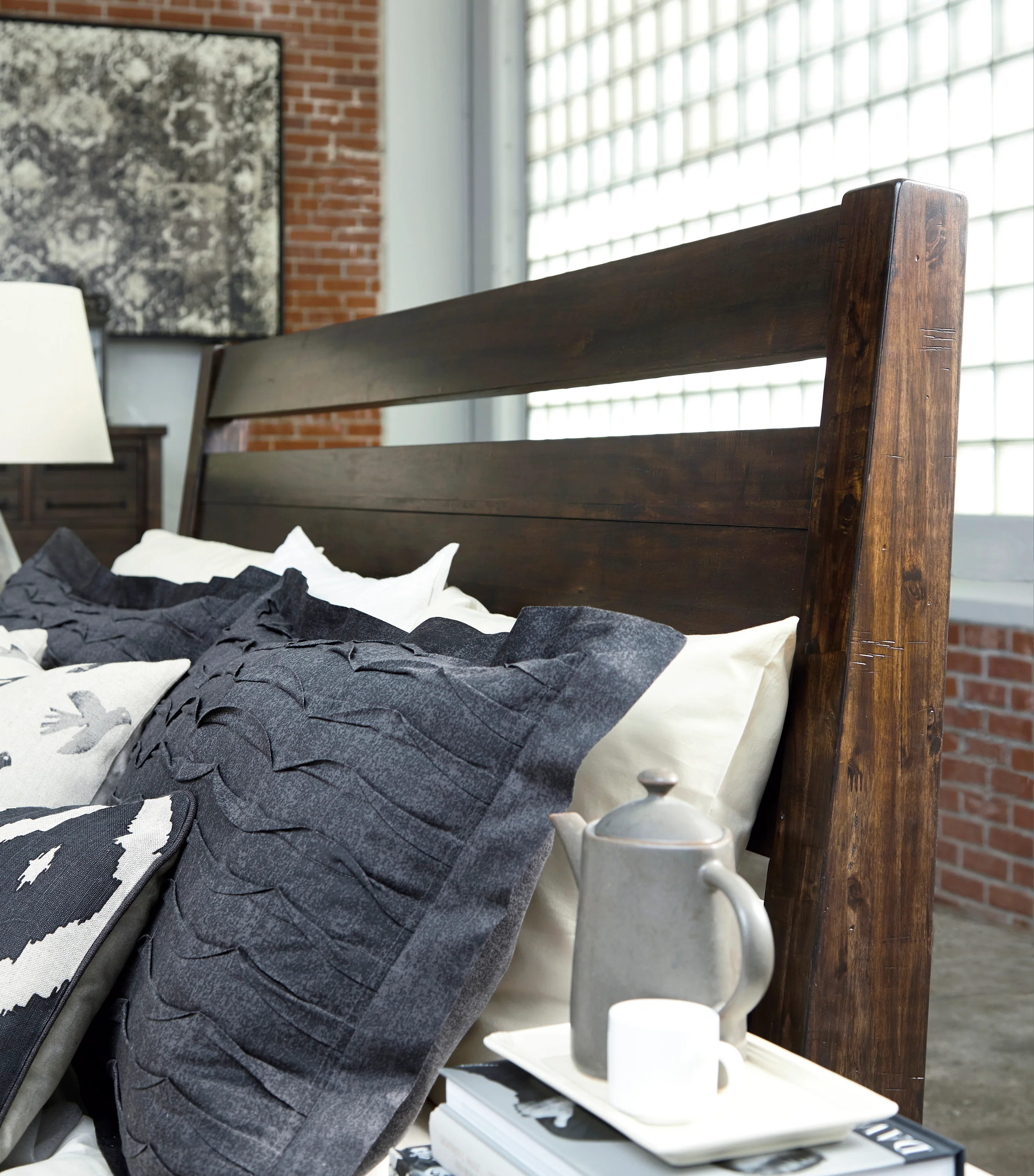 Starmore King Panel Bed - Image 6