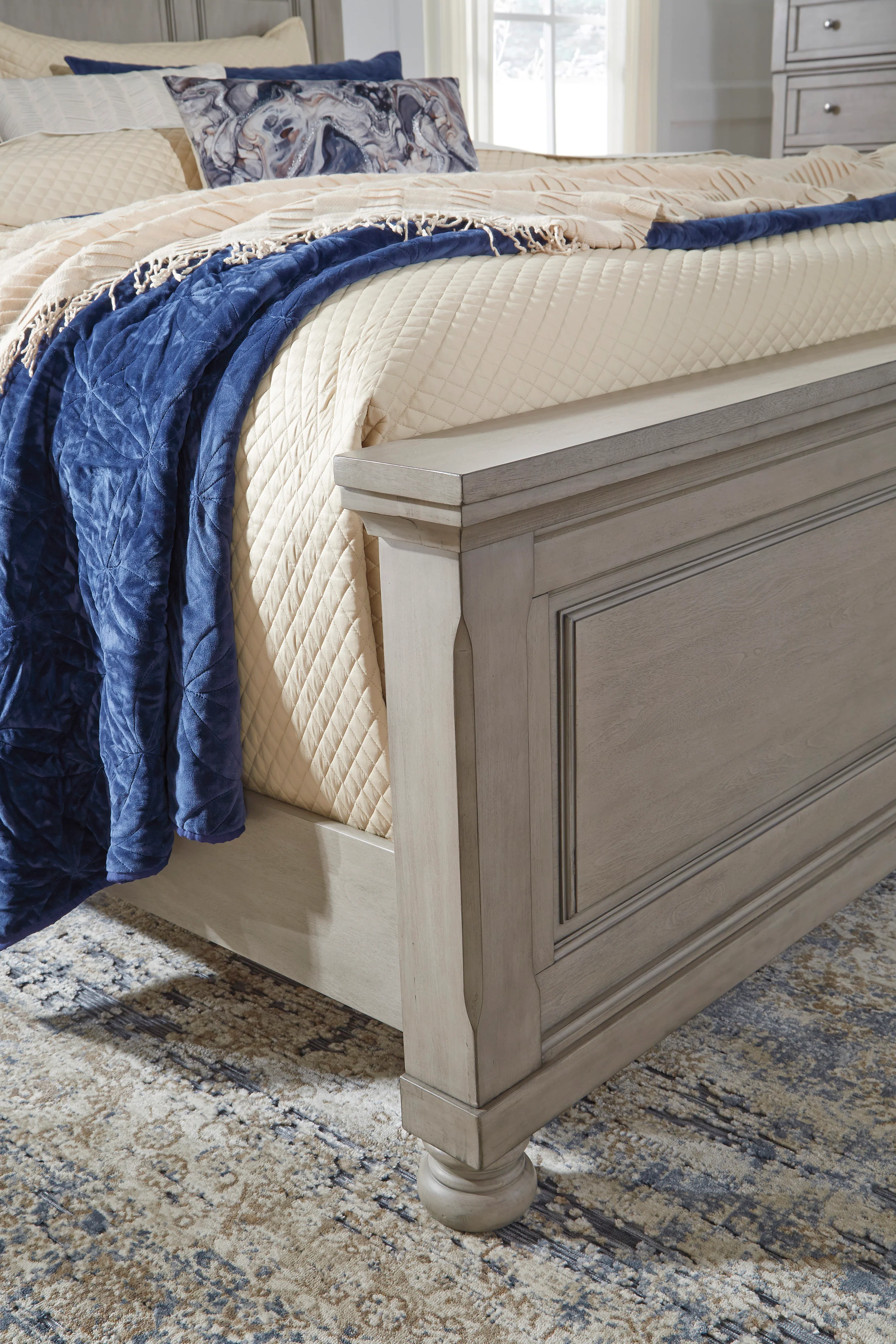 Lettner Bedroom set - Image 10