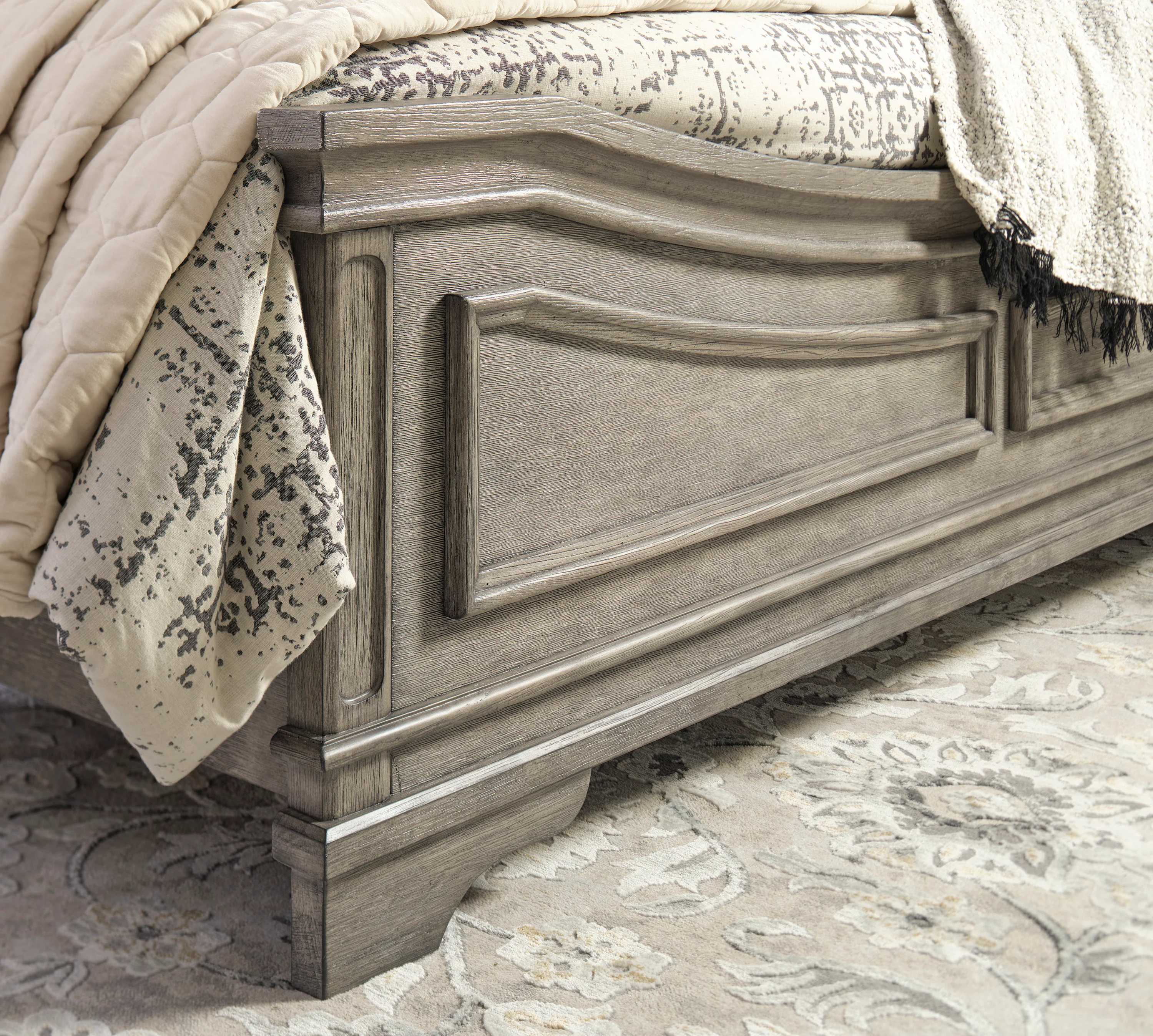Londenbay Bedroom set - Image 11