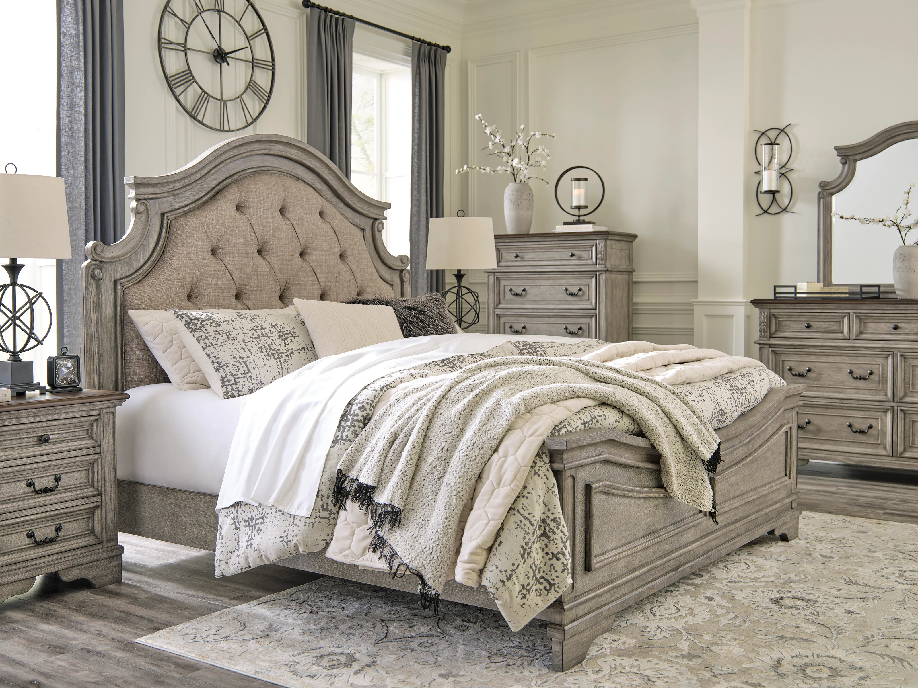 Londenbay Five Drawer Chest - Image 7