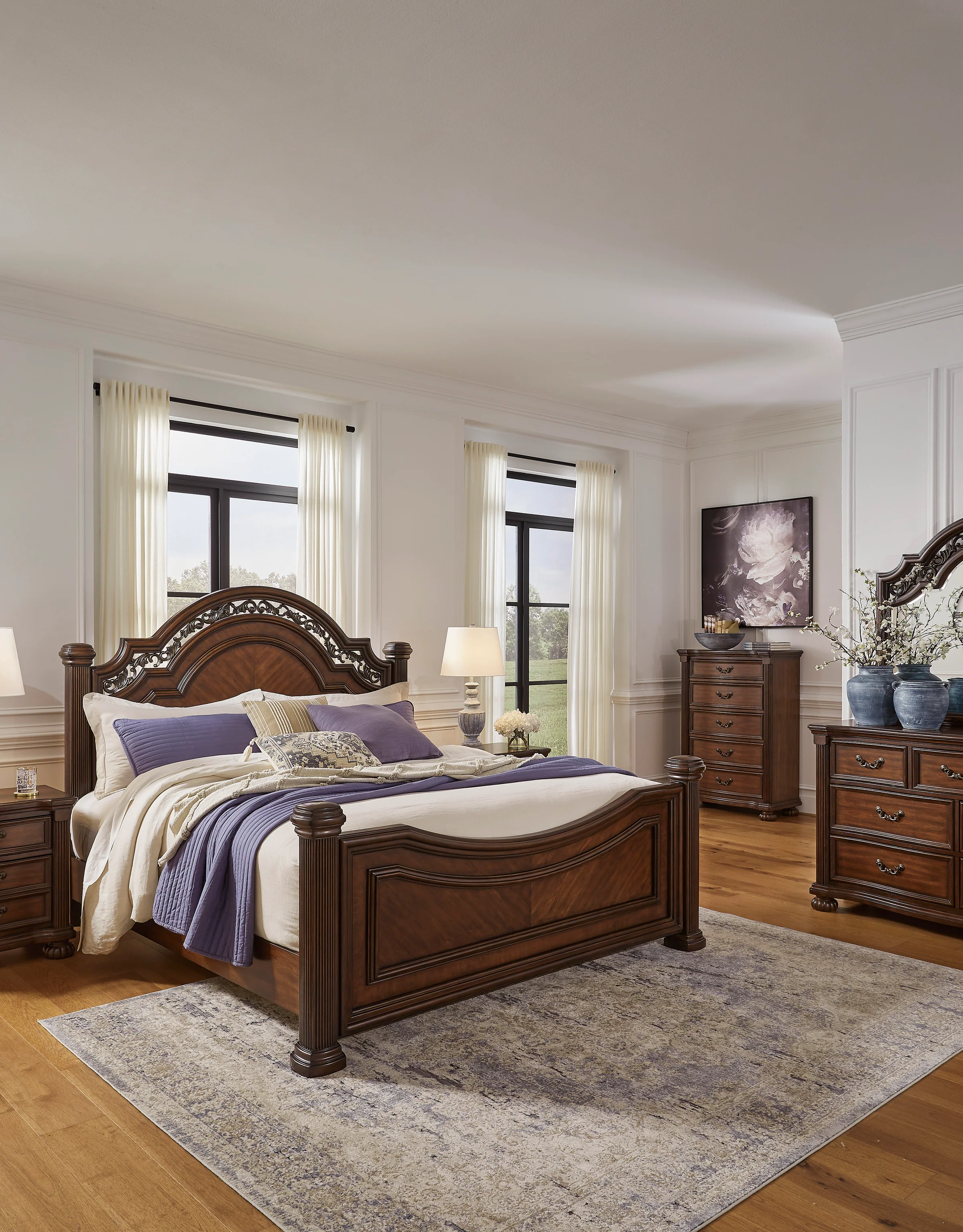 Lavinton Five Drawer Chest - Image 9