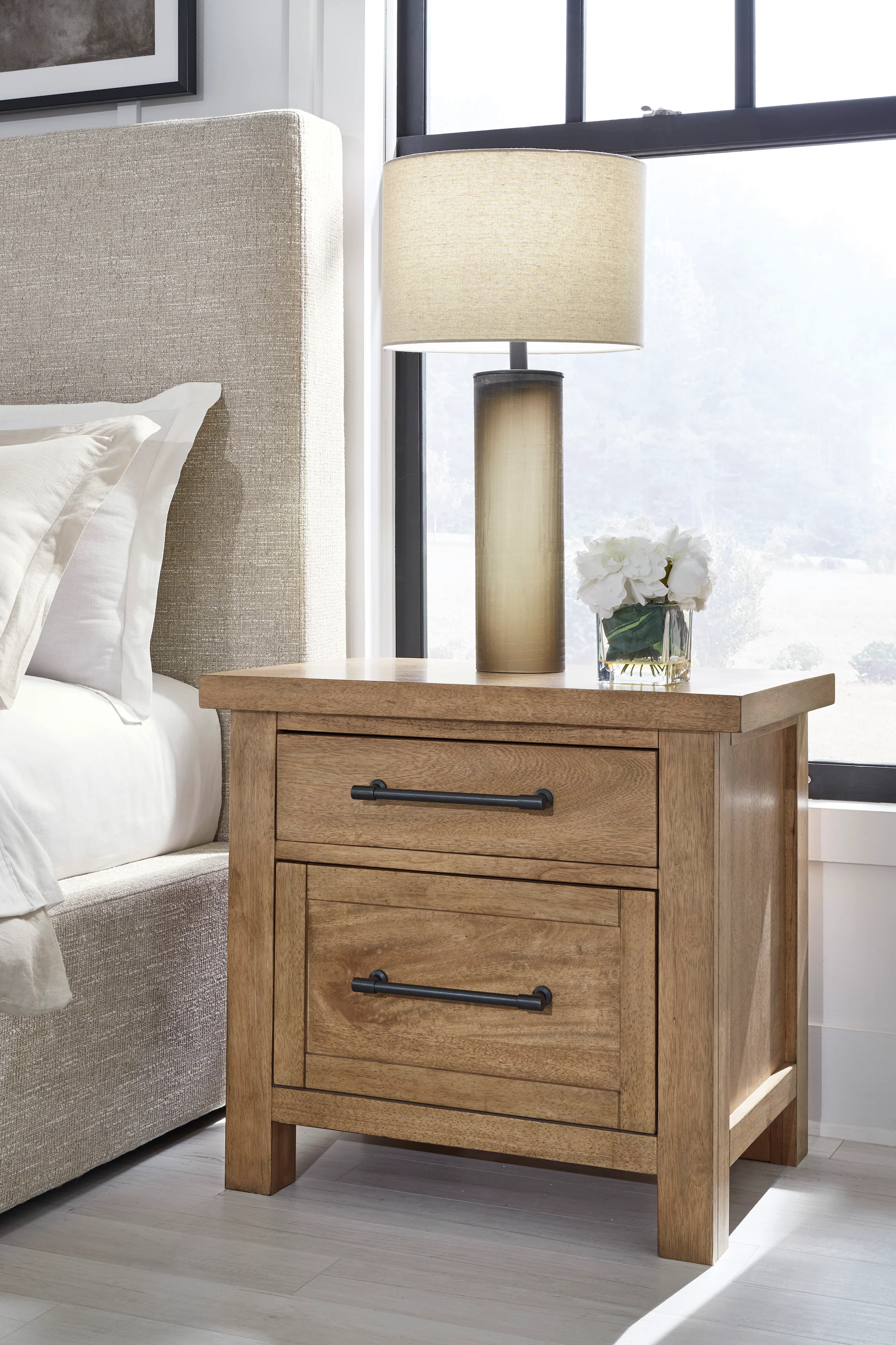 Kristiland Bedroom Set - Image 18