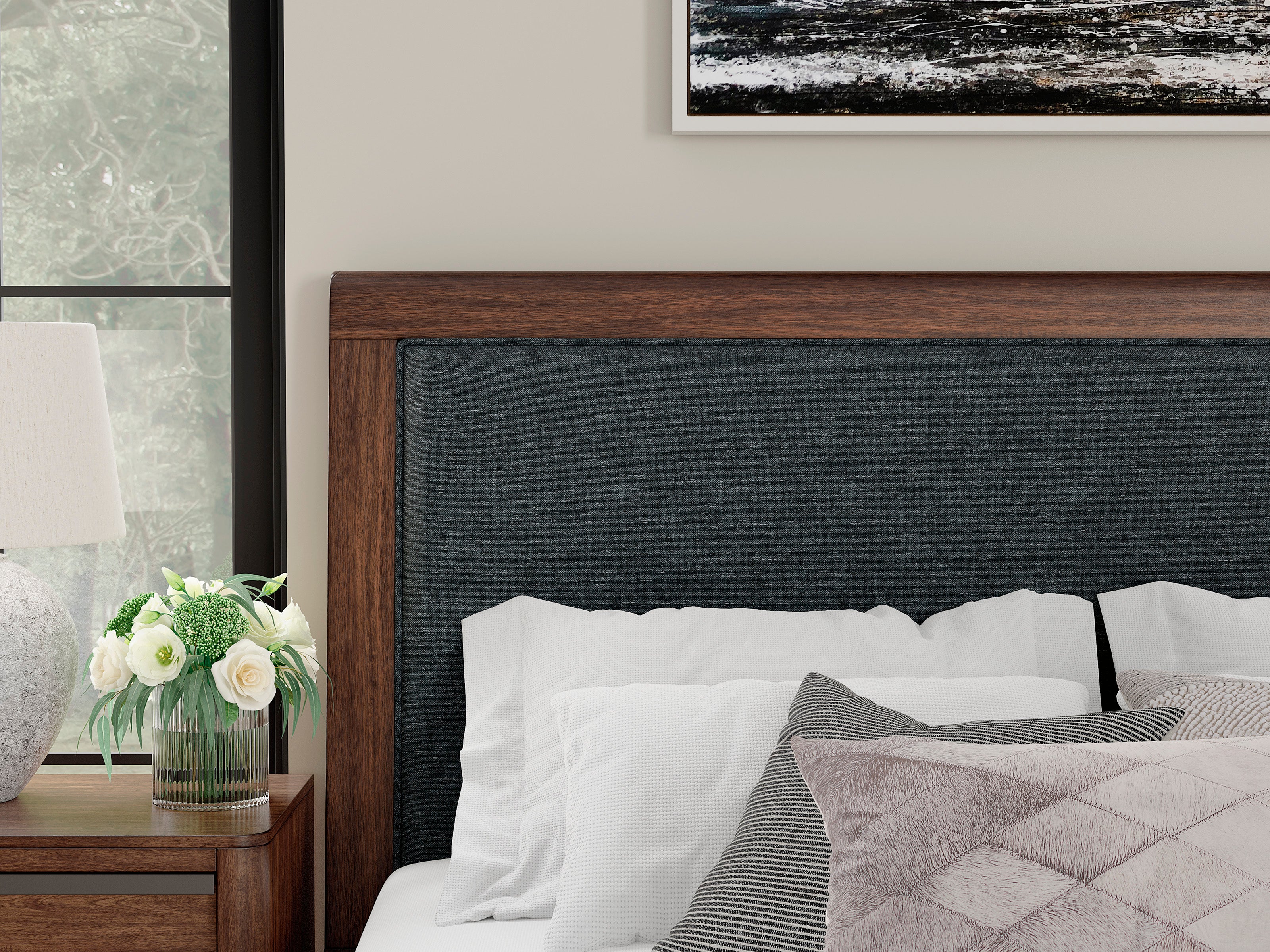 Kendamor King Upholstered Panel Bed - Image 3