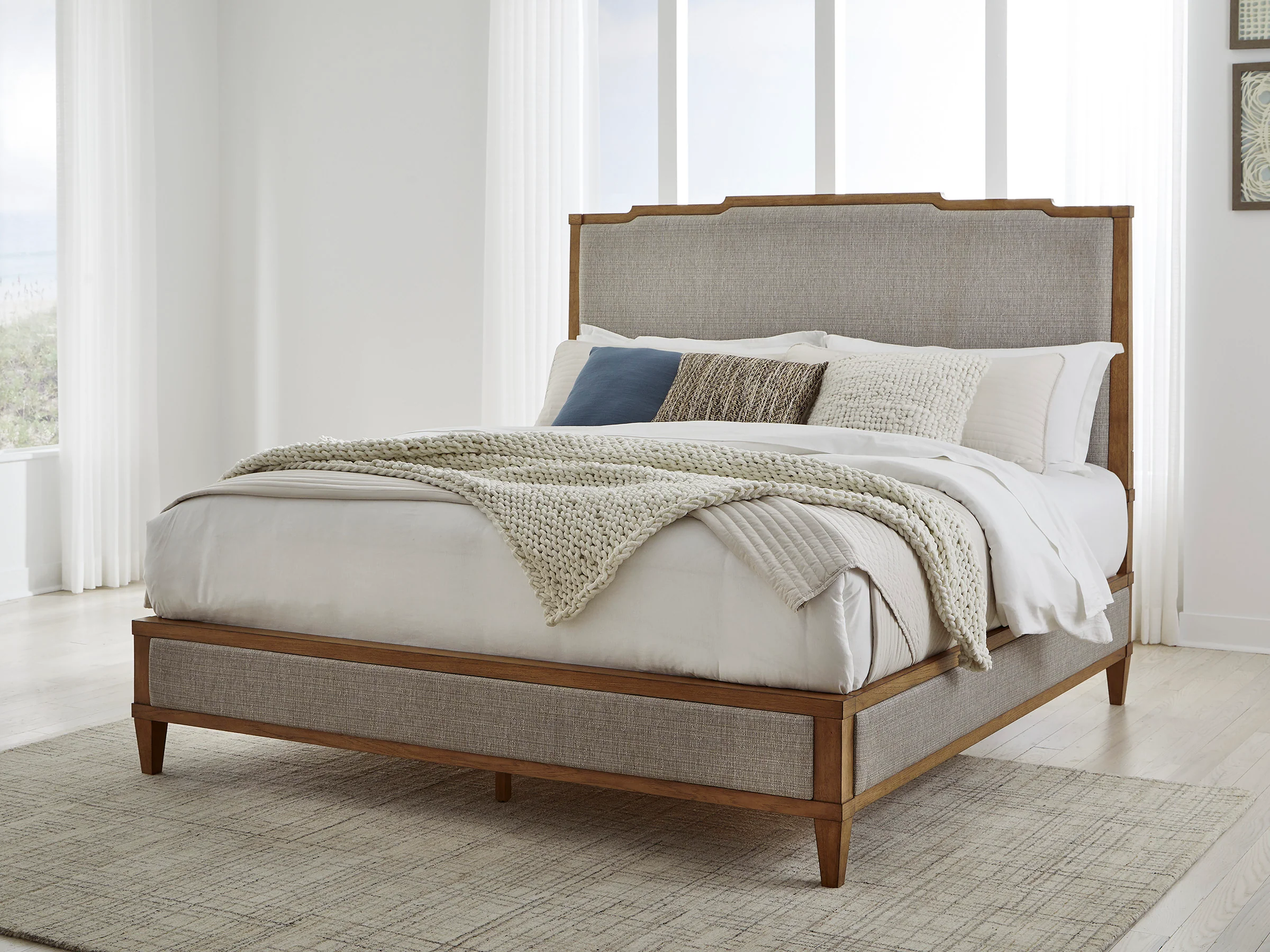 Sharlance Bedroom Set (Bed+2 Nightstands) - Image 3