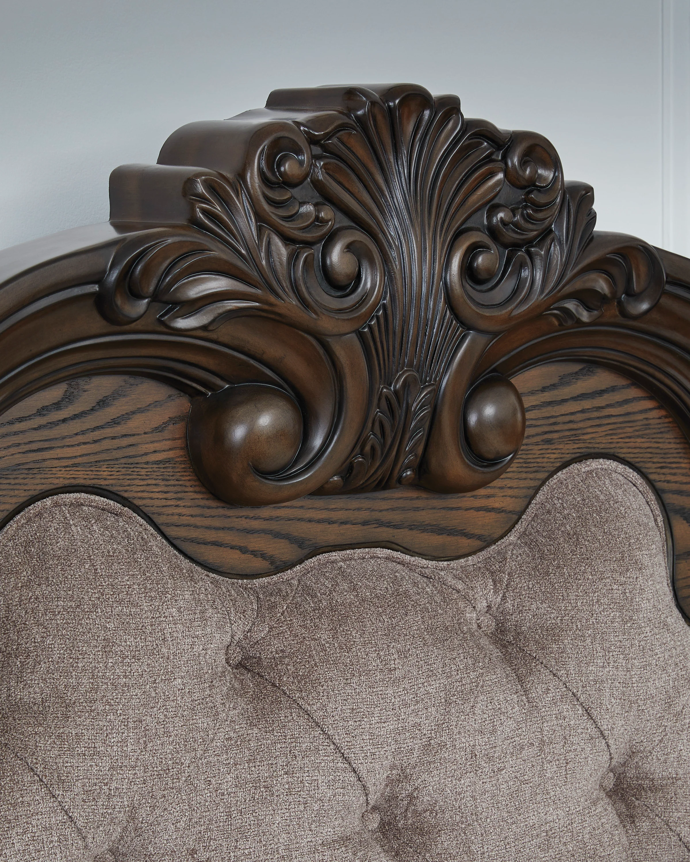Maylee KING UPHOLSTERED BED - Image 7