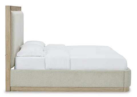 Hennington King Bed - Image 4