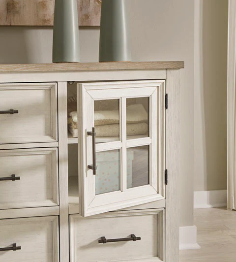 Shaybrock Dresser - Image 10