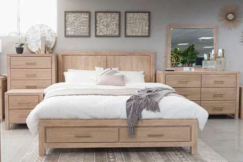 Yalinton King 2 Nightstand - Image 4