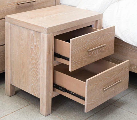 Yalinton King 2 Nightstand - Image 6