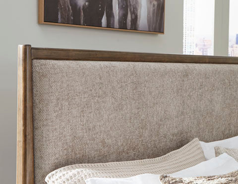 Roanhowe Bedroom Set - Image 12