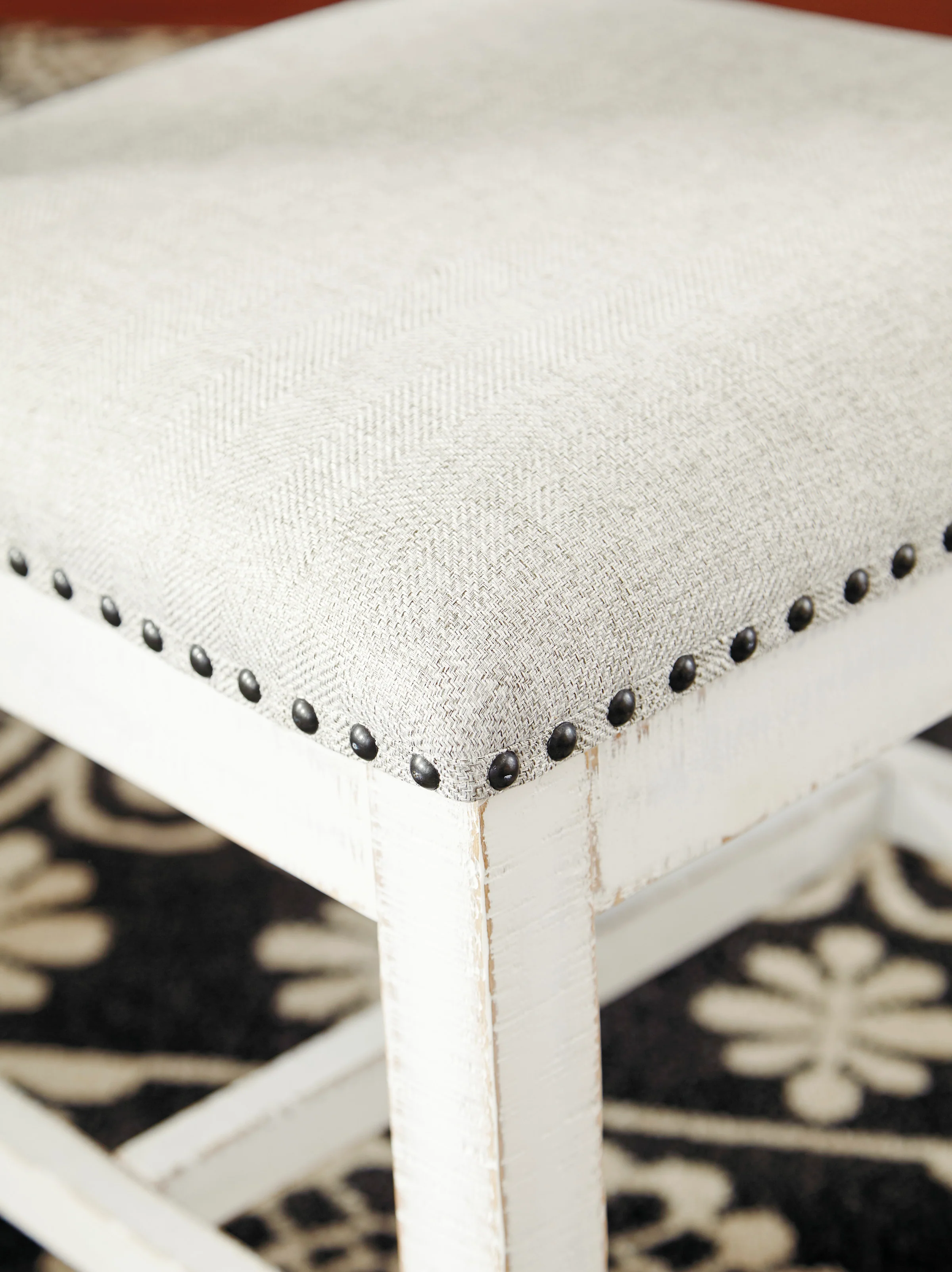 Valebeck Dining Chair - Image 5