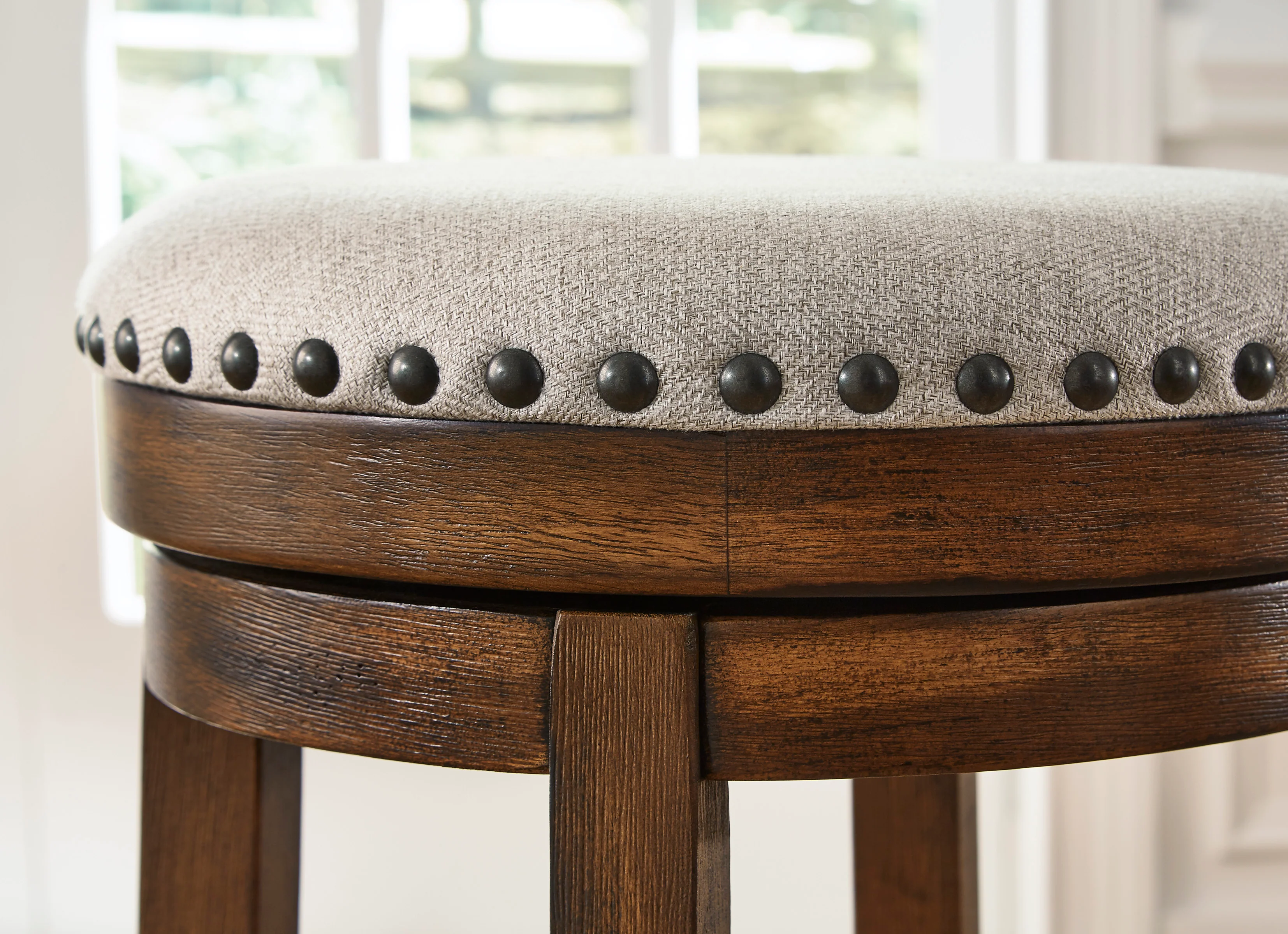 Valebeck Counter Height Stool - Image 5
