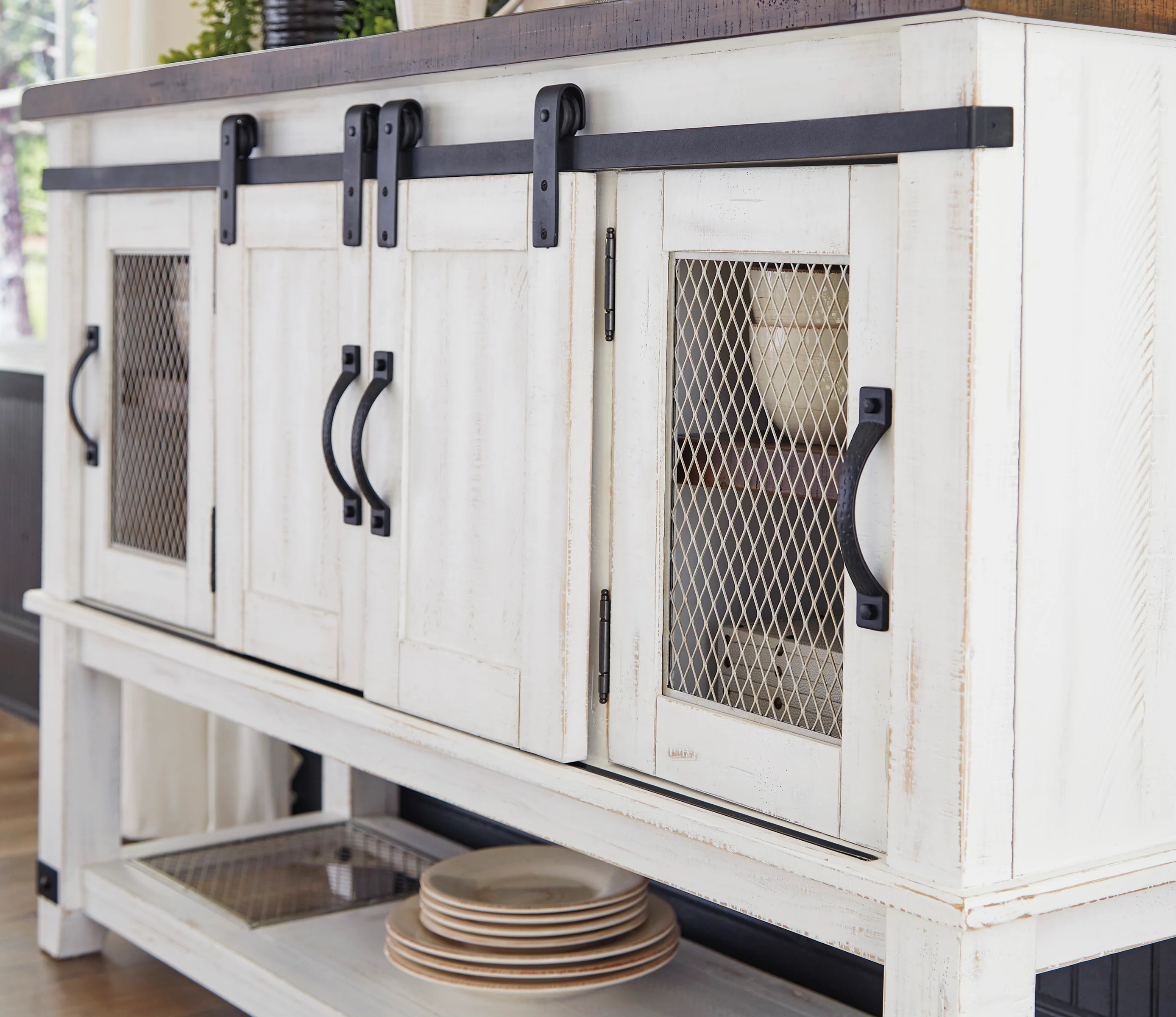 Valebeck Dining Server - Image 4