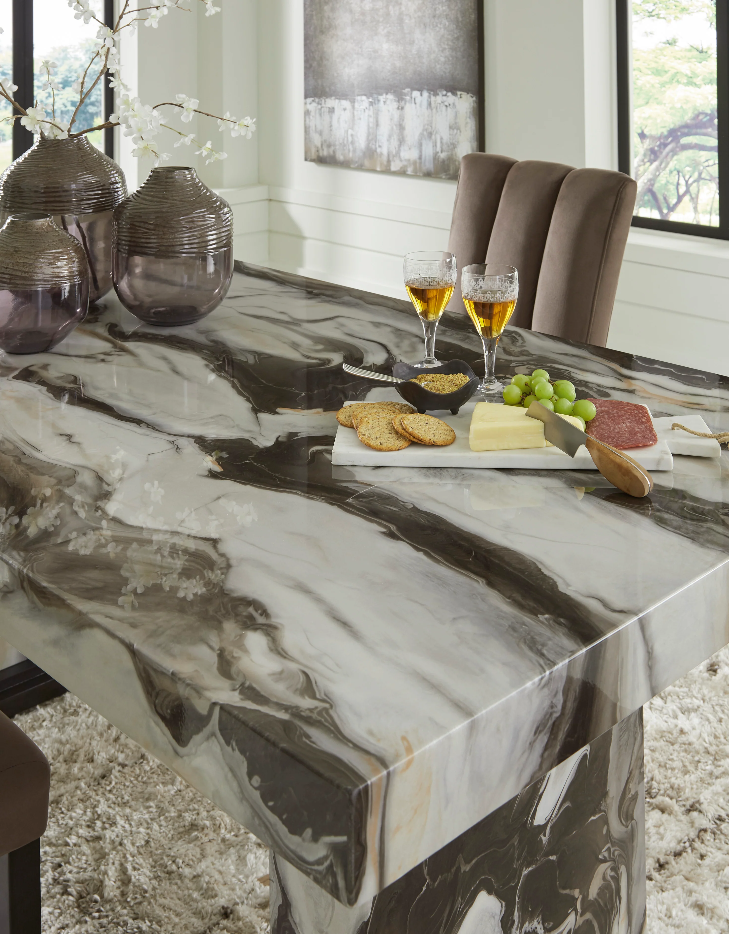 Jazmore Dining Table - Image 4