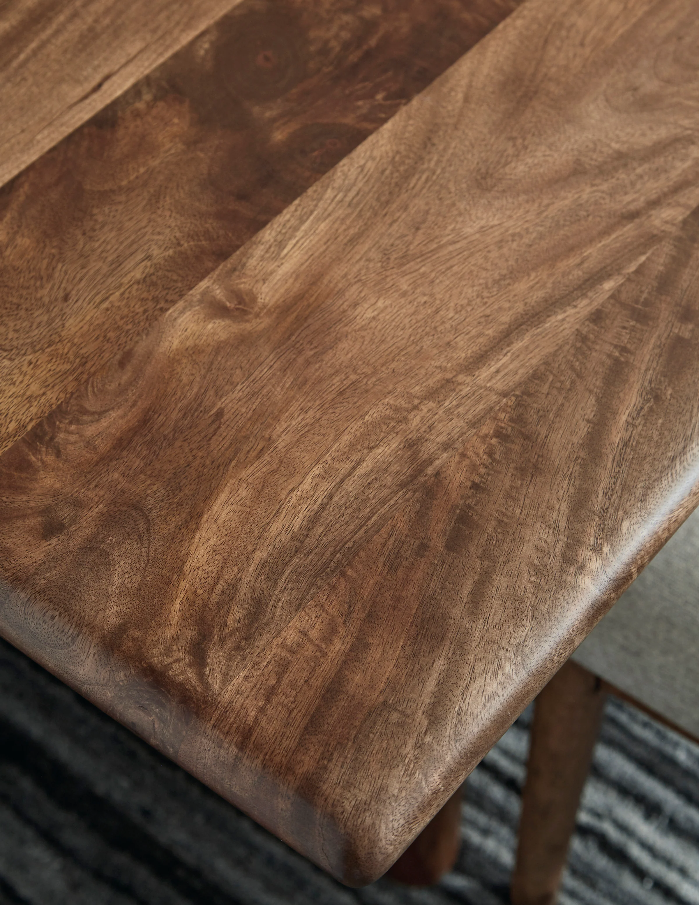 Isanti Dining Table - Image 3