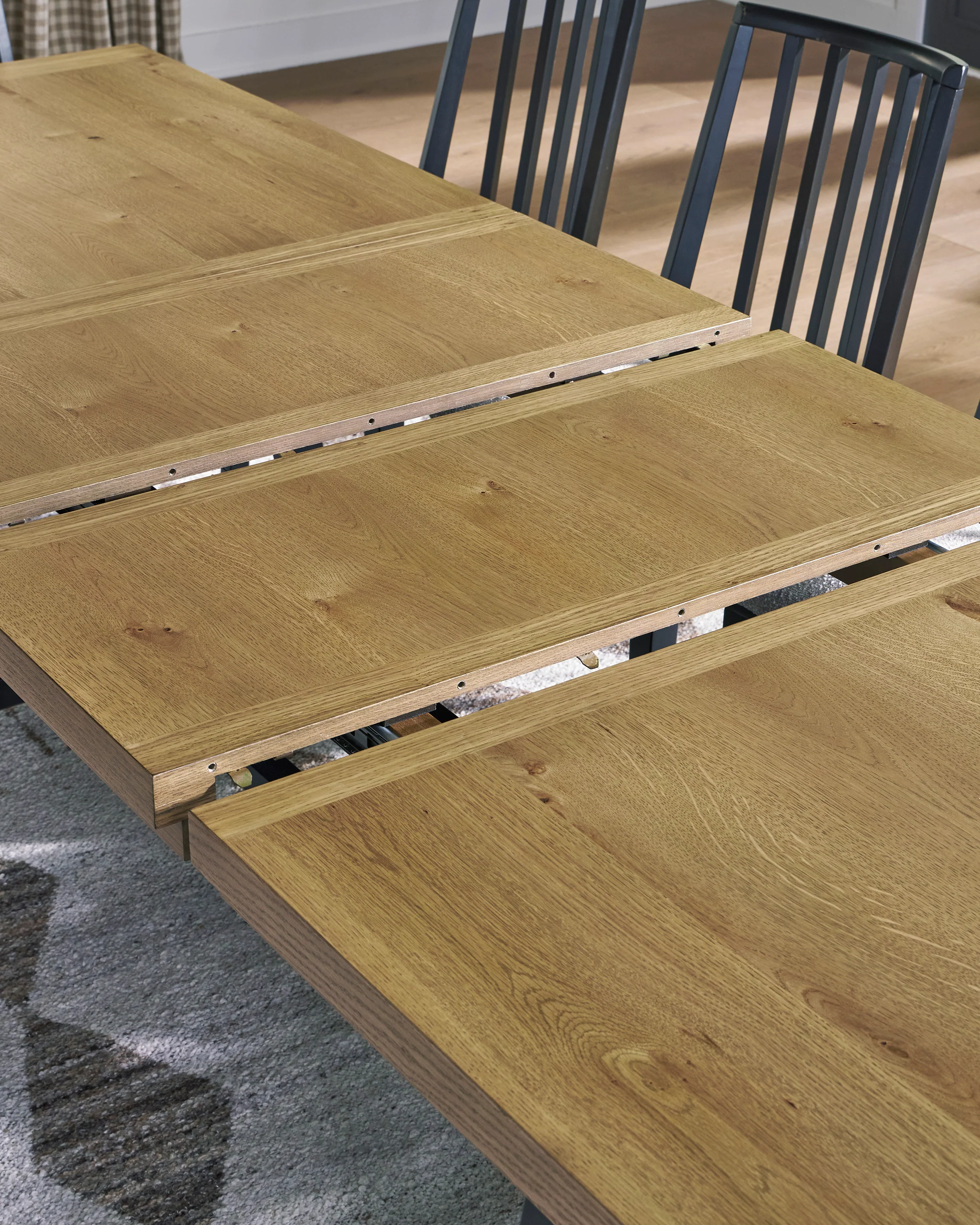 Galiden Dinning table set (Table+ 8 Chairs) - Image 6