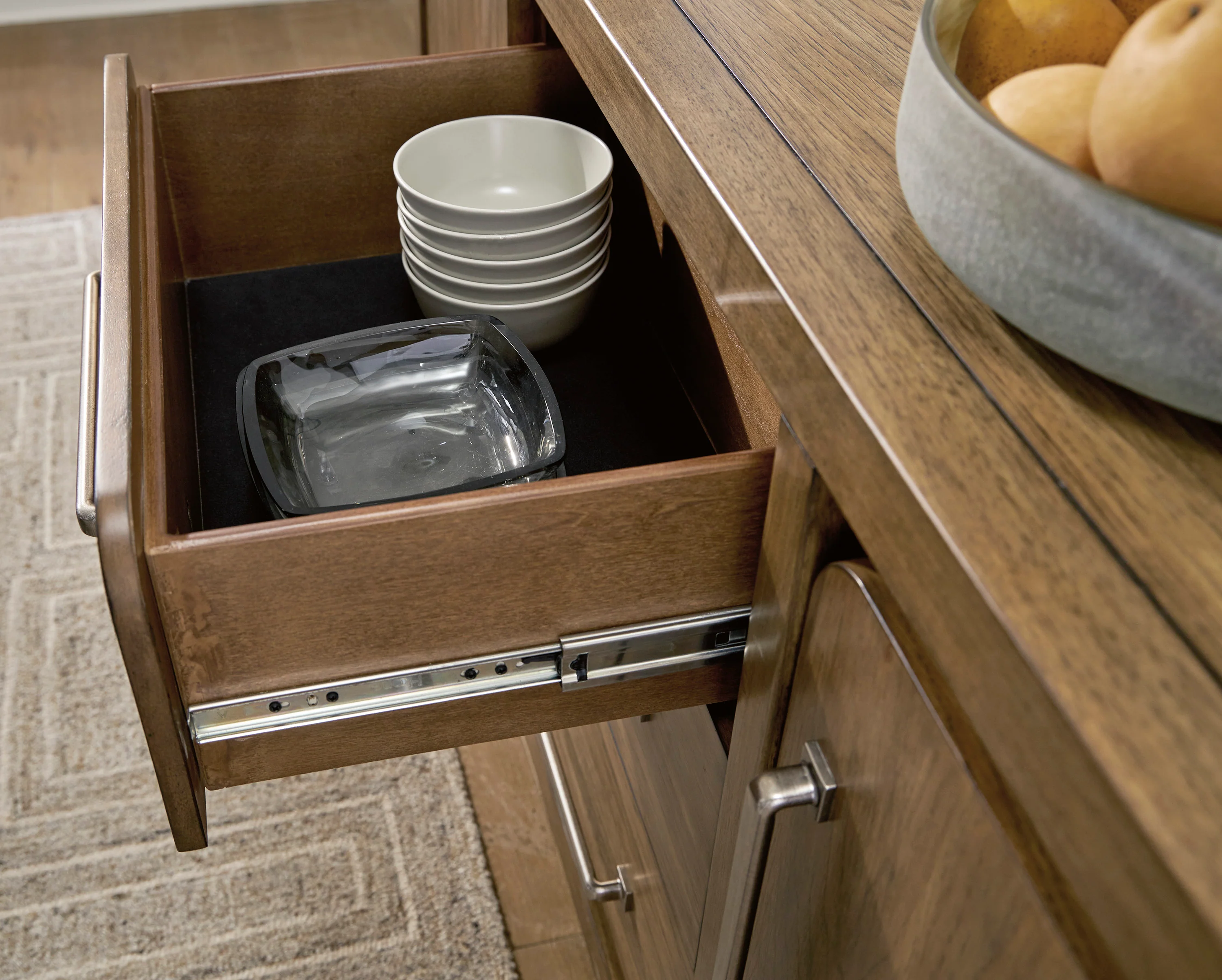 Cabalynn Dining Room Server - Image 4
