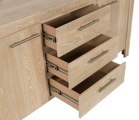 Yalinton Dining Room Server - Image 8