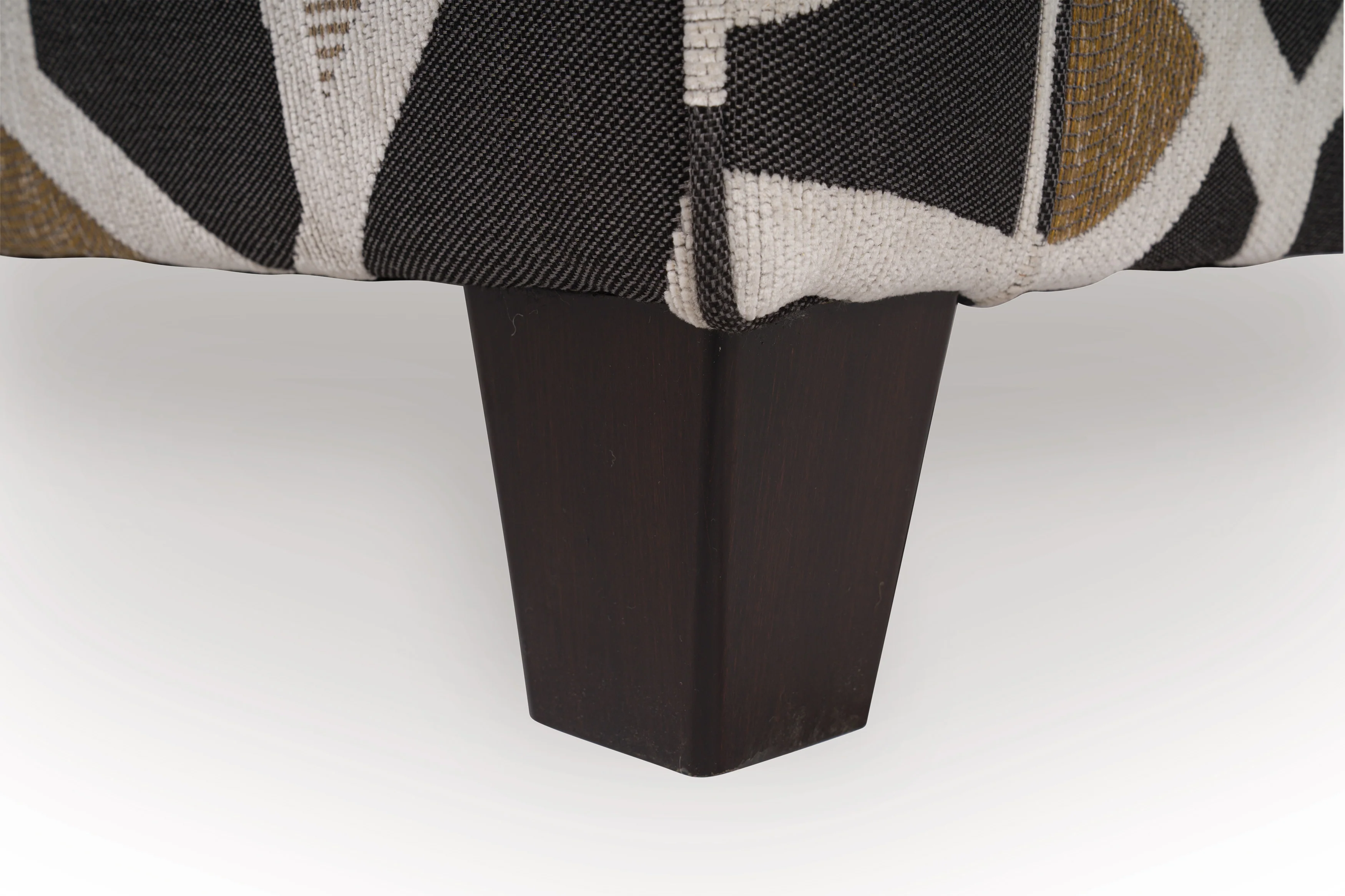 Cortelune Accent chair - Image 8