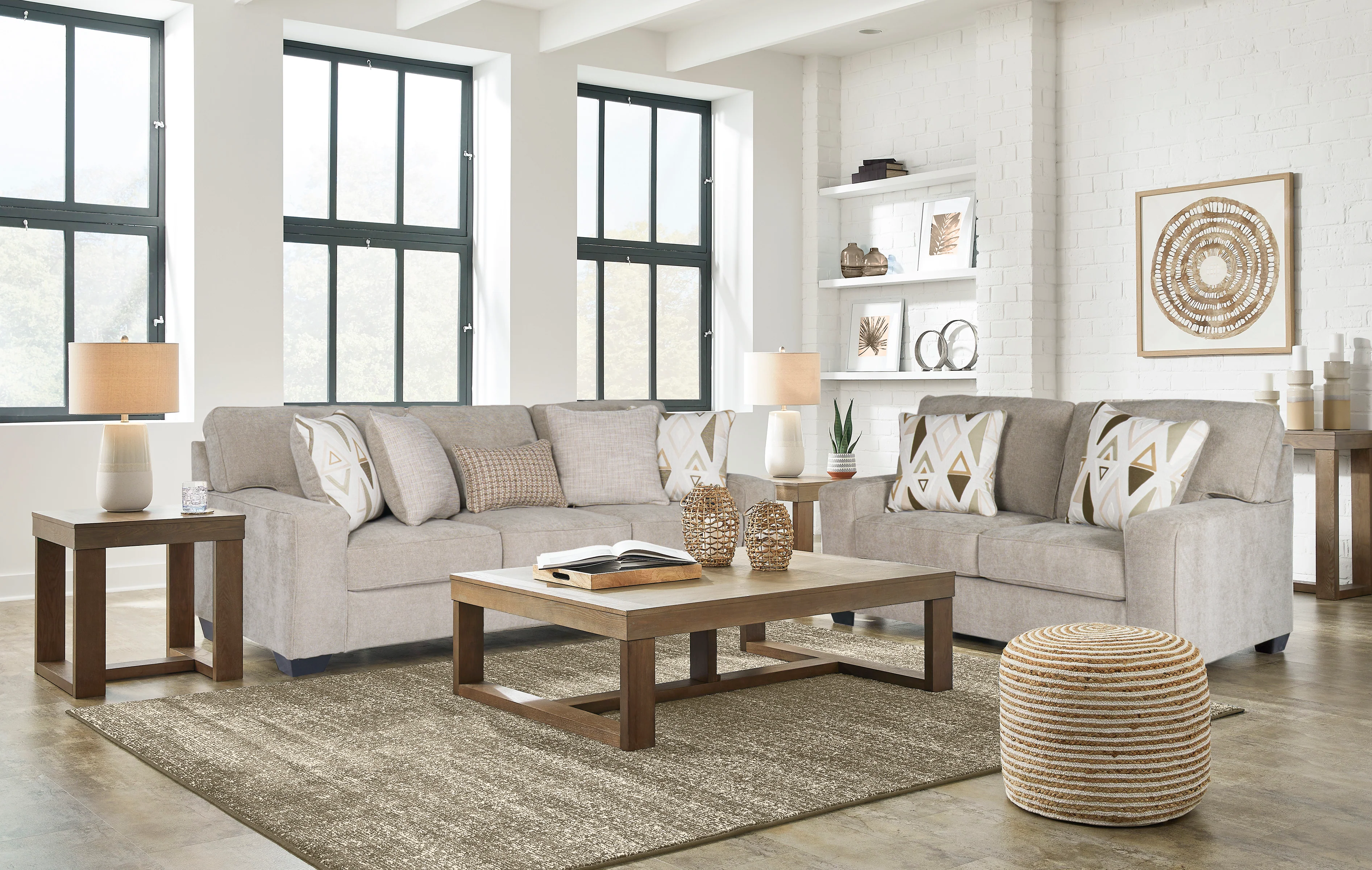 Nevara Sofa - Image 4