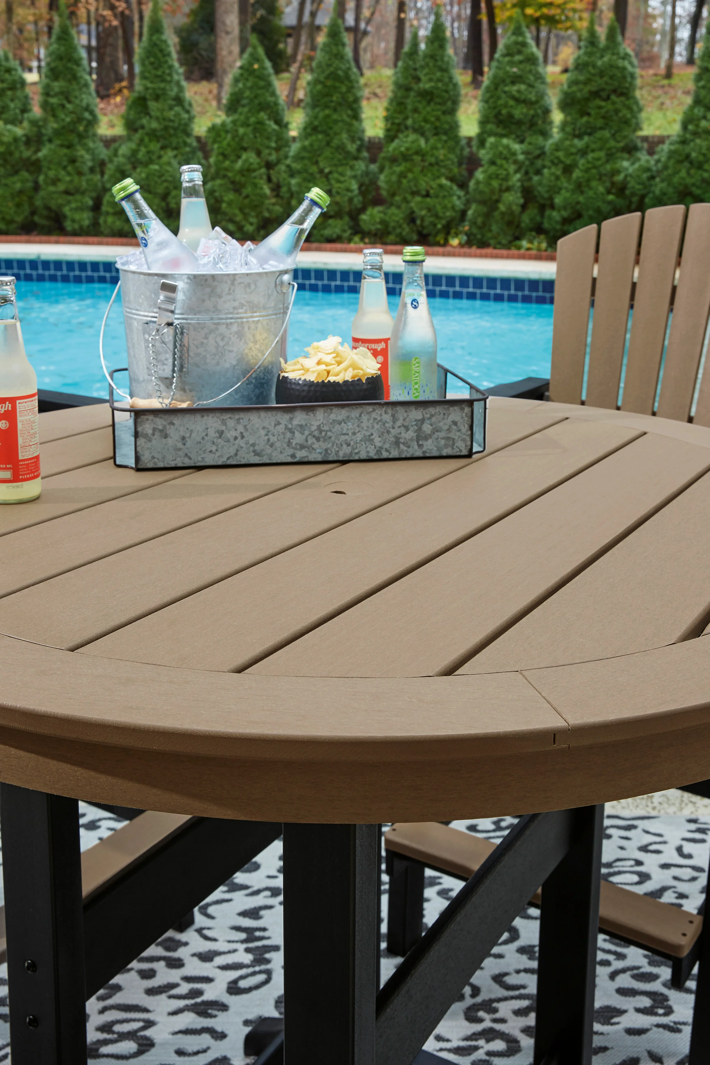 Fairen Trail Outdoor Table Set With 4 Barstool - Image 14