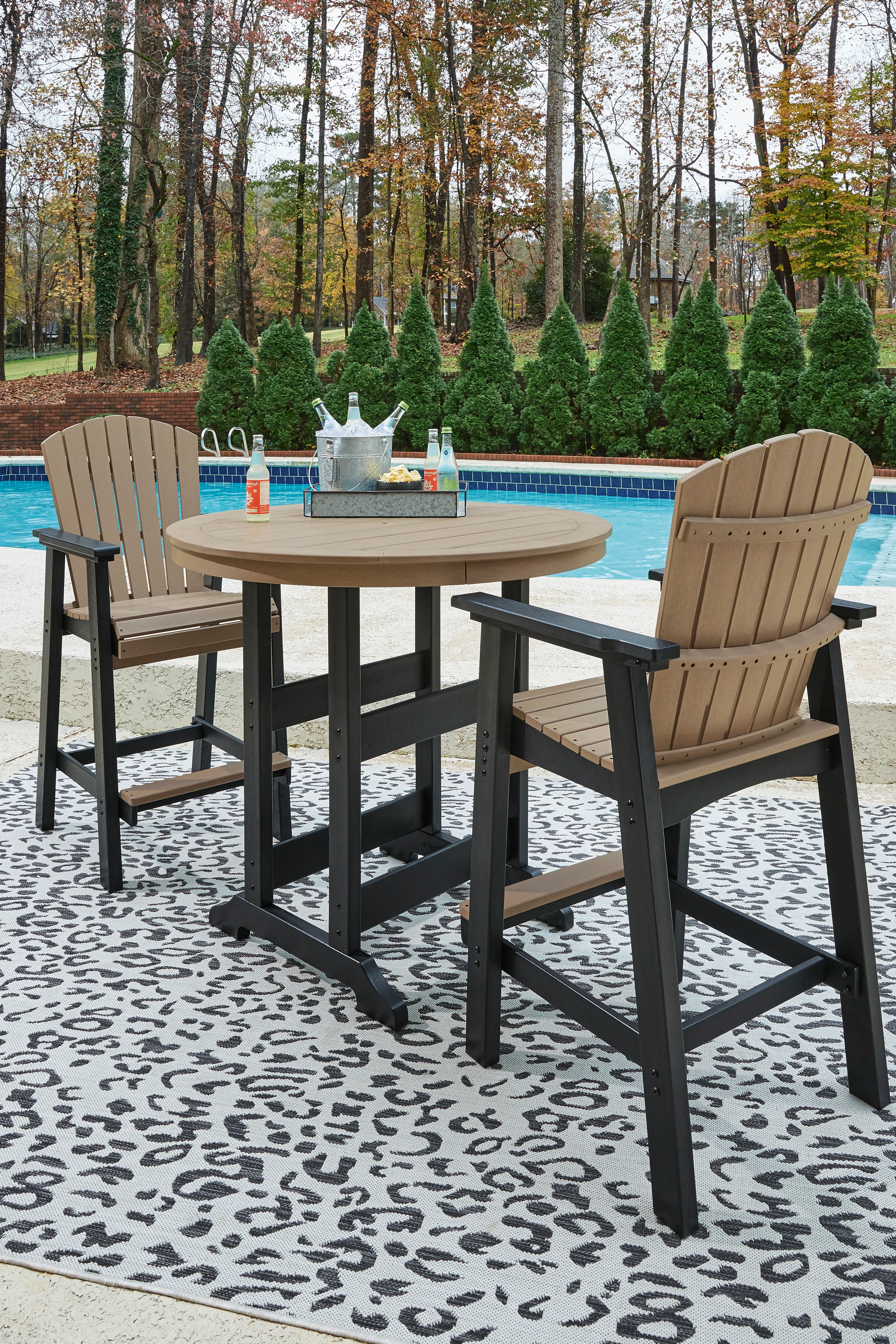 Fairen Trail Round Bar Table With Umb Opt - Image 10
