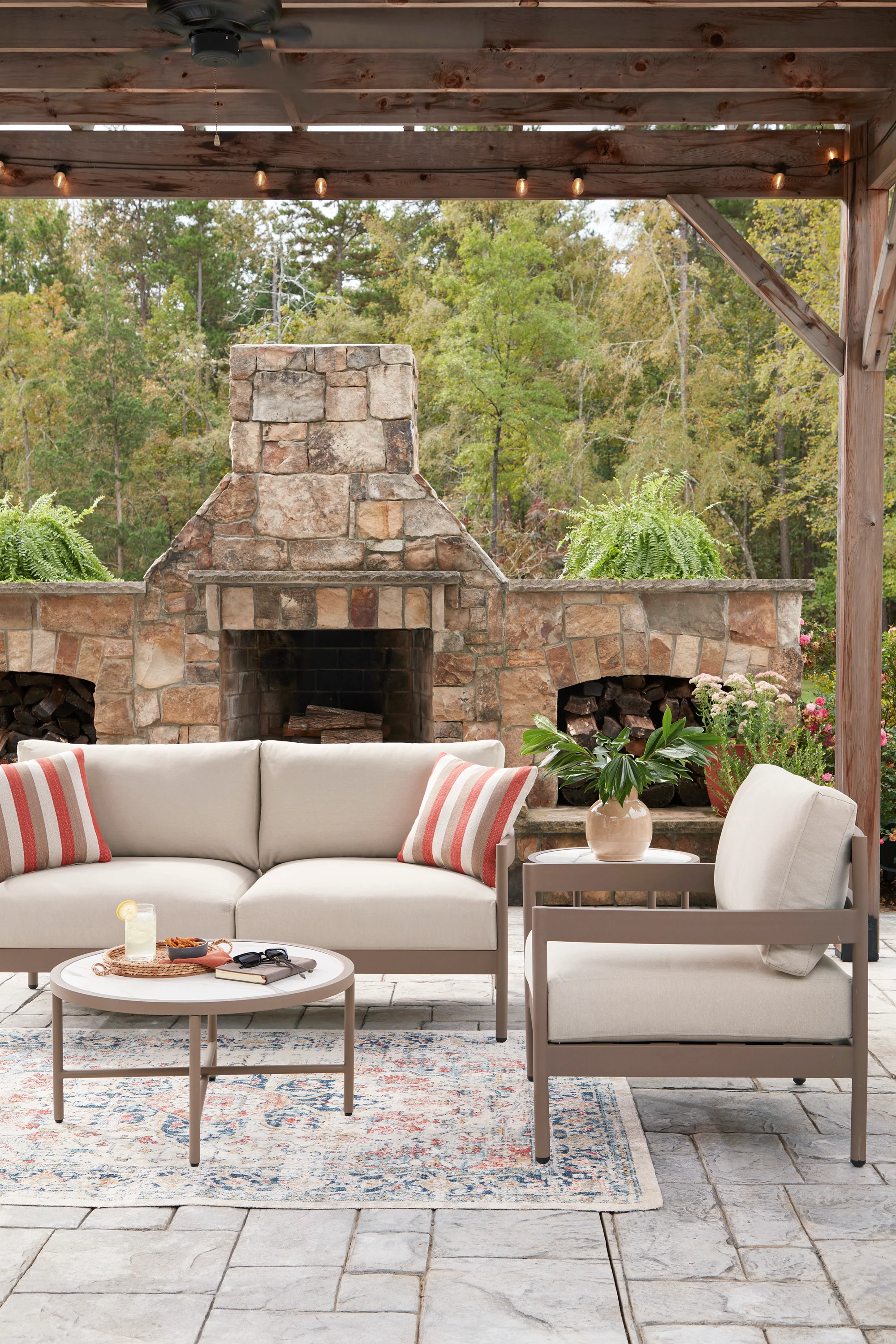 Big Creek Cove Love/Chairs/Tables Set - Image 7