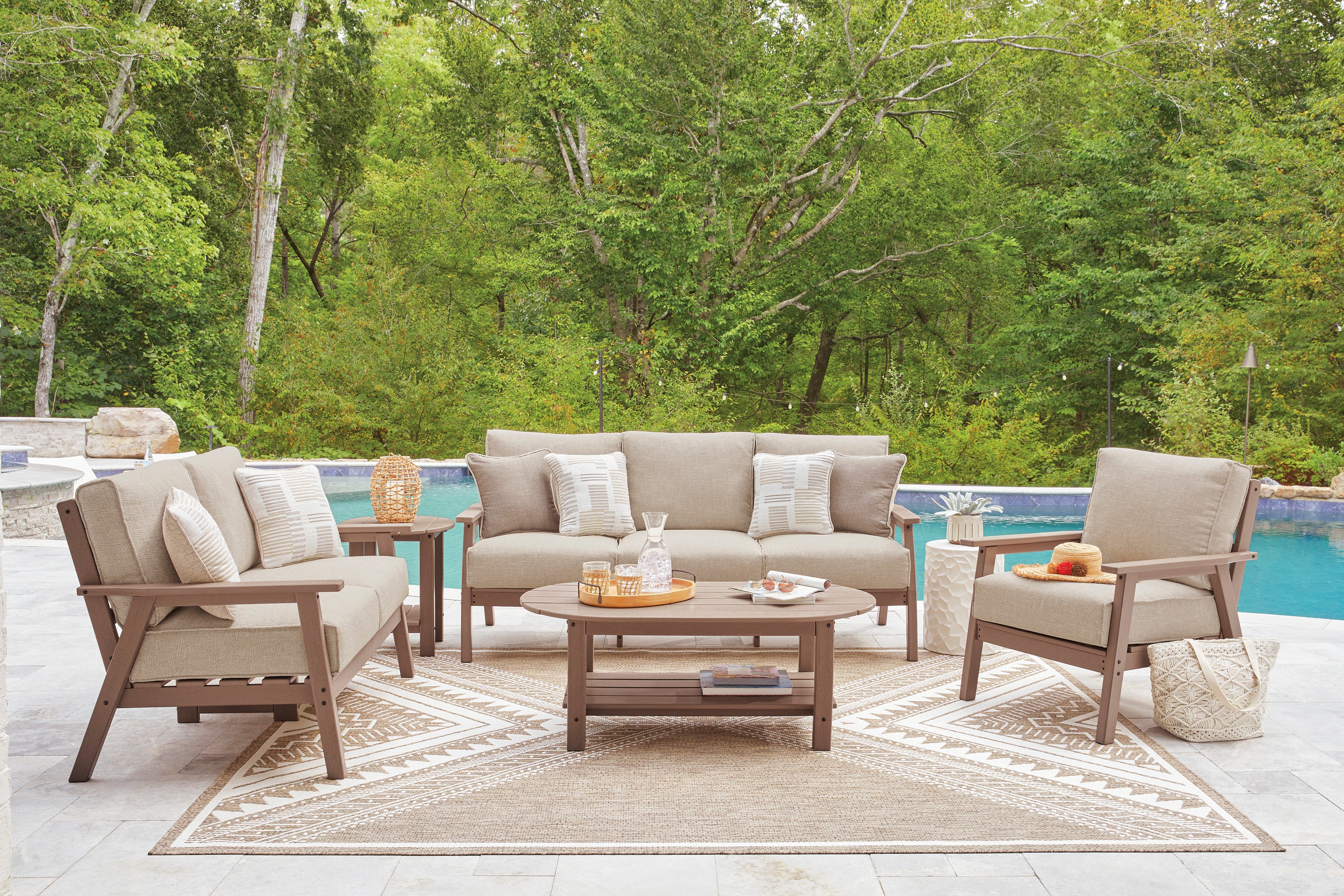 Revare Beach Oval End Table - Image 5