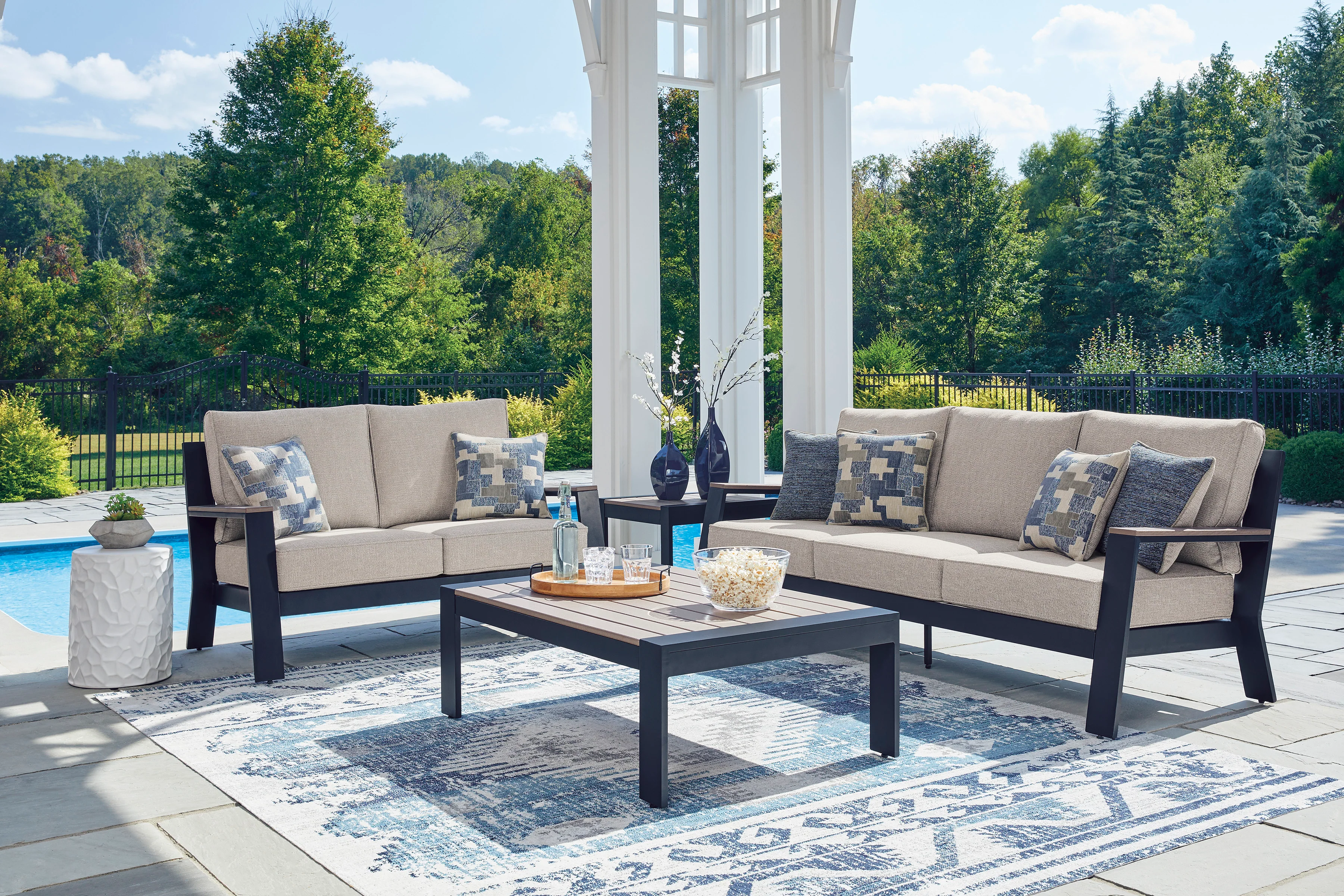 Mabry Shores Rectangular End Table - Image 4