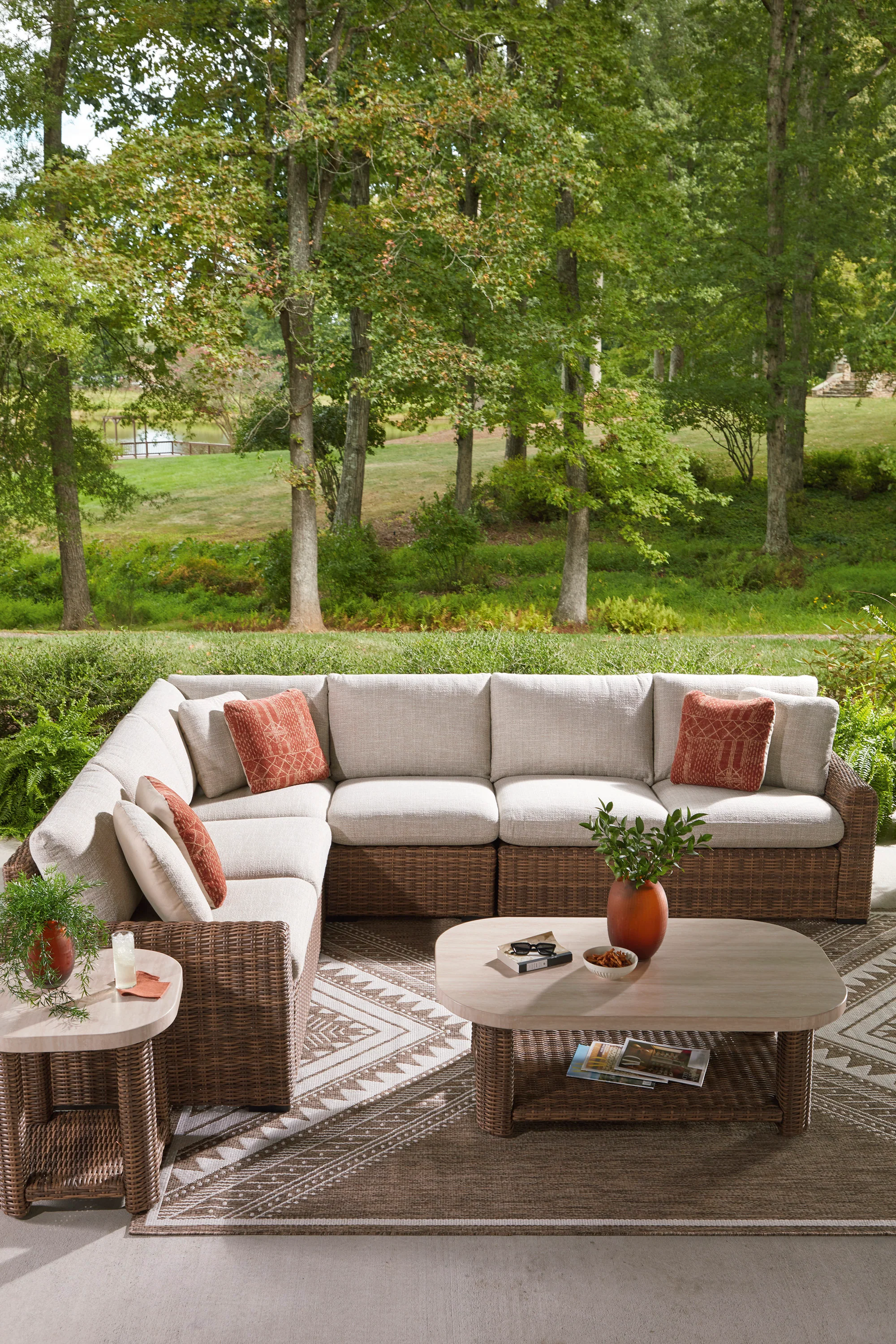 Angel Island Outdoor Sectional Sofa Set With Cocktail Table & End Table - Image 4
