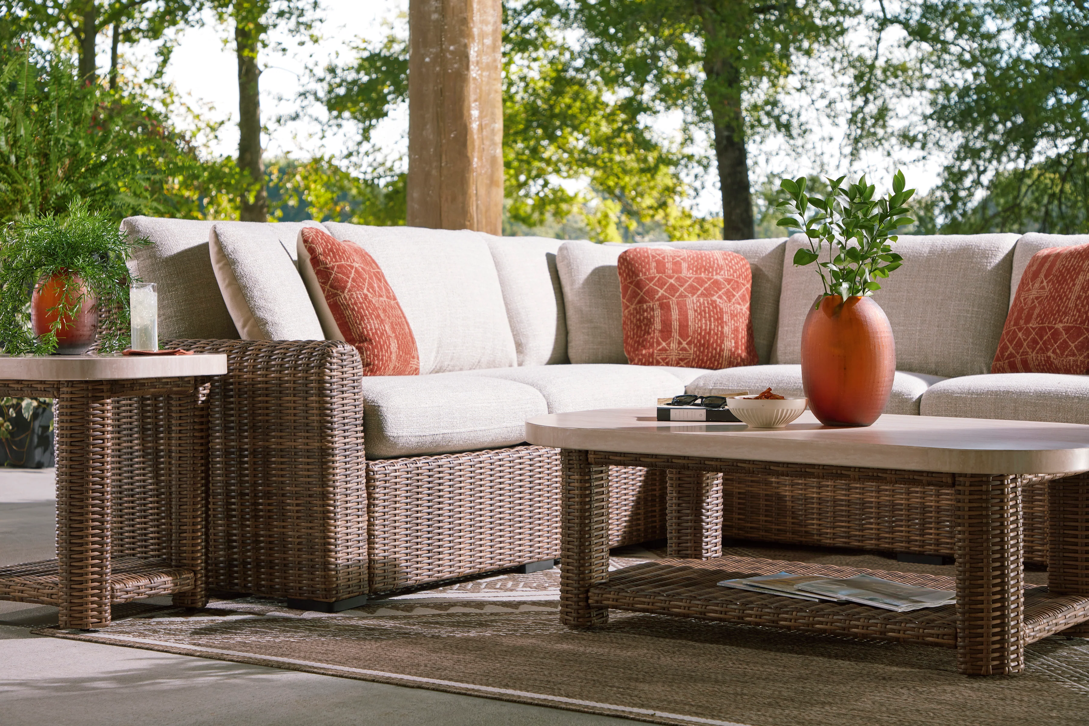 Angel Island Outdoor Sectional Sofa Set With Cocktail Table & End Table - Image 5